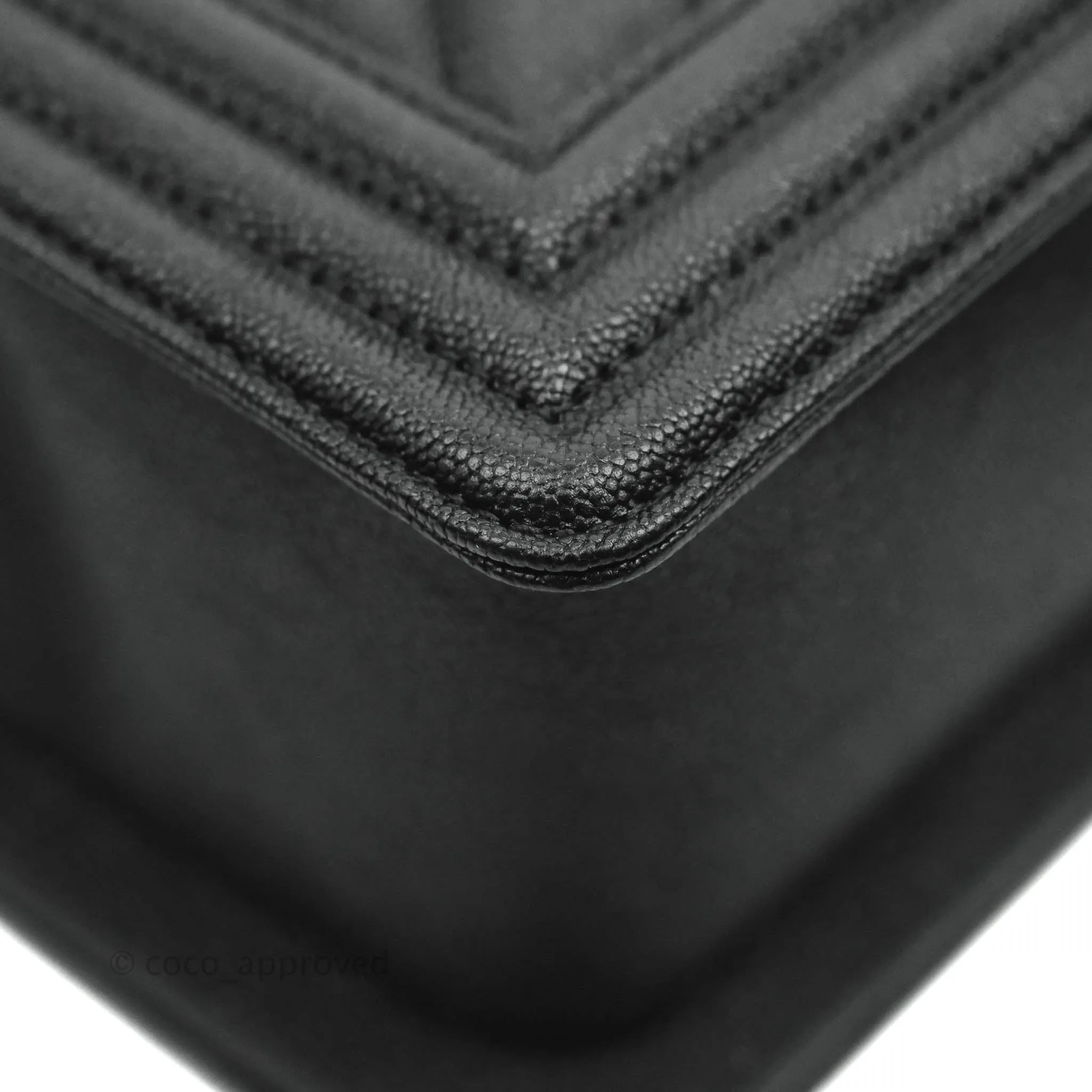 Chanel Chevron Medium Boy Black Grained Calfskin Gold Hardware