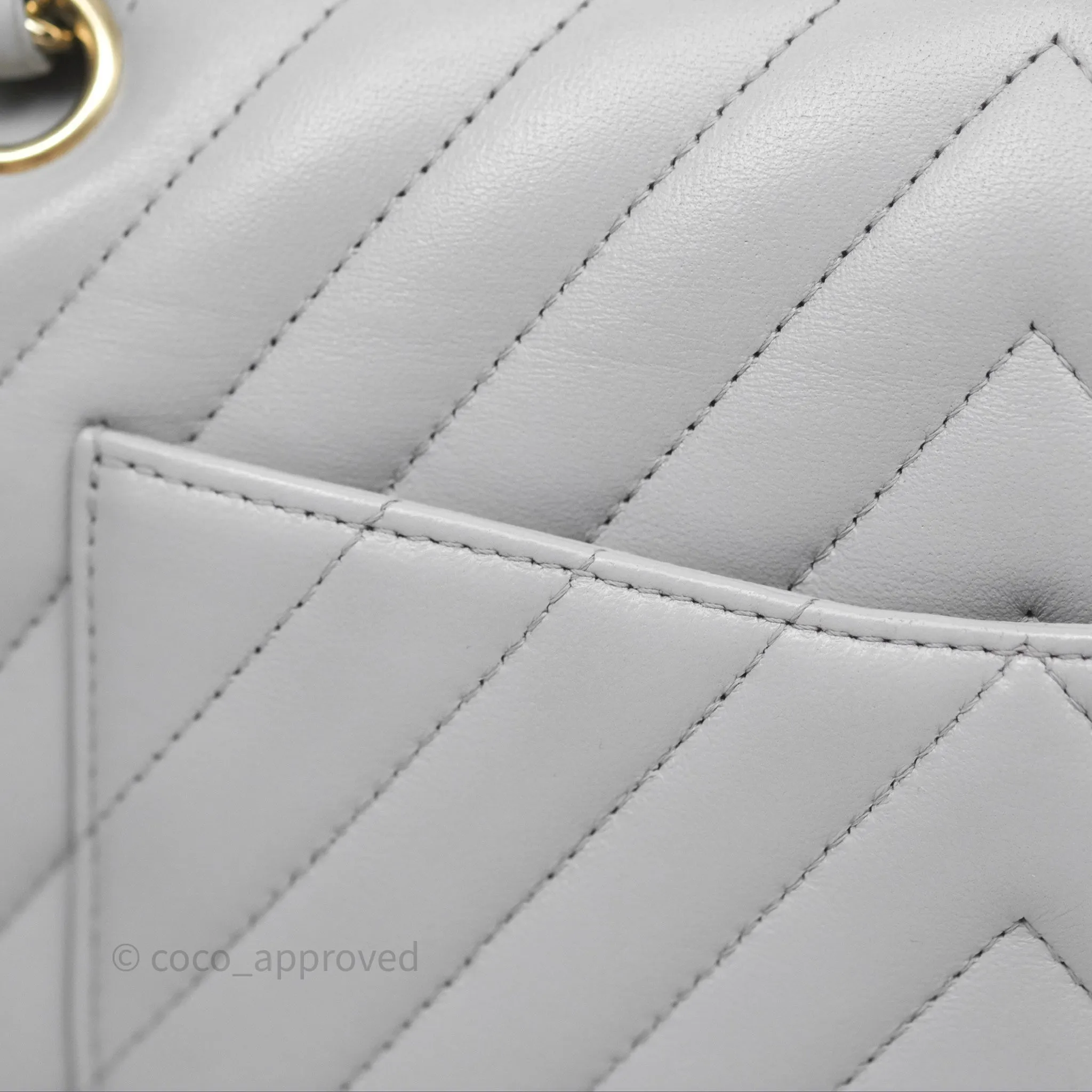 Chanel Classic M/L Medium Flap Chevron Grey Lambskin Gold Hardware
