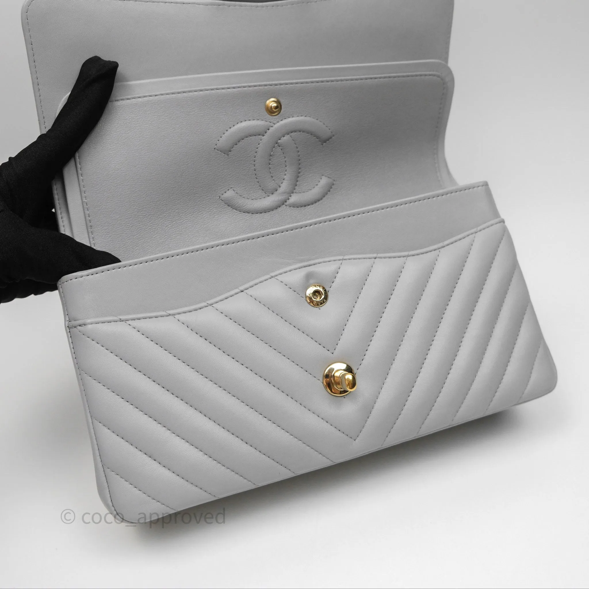 Chanel Classic M/L Medium Flap Chevron Grey Lambskin Gold Hardware