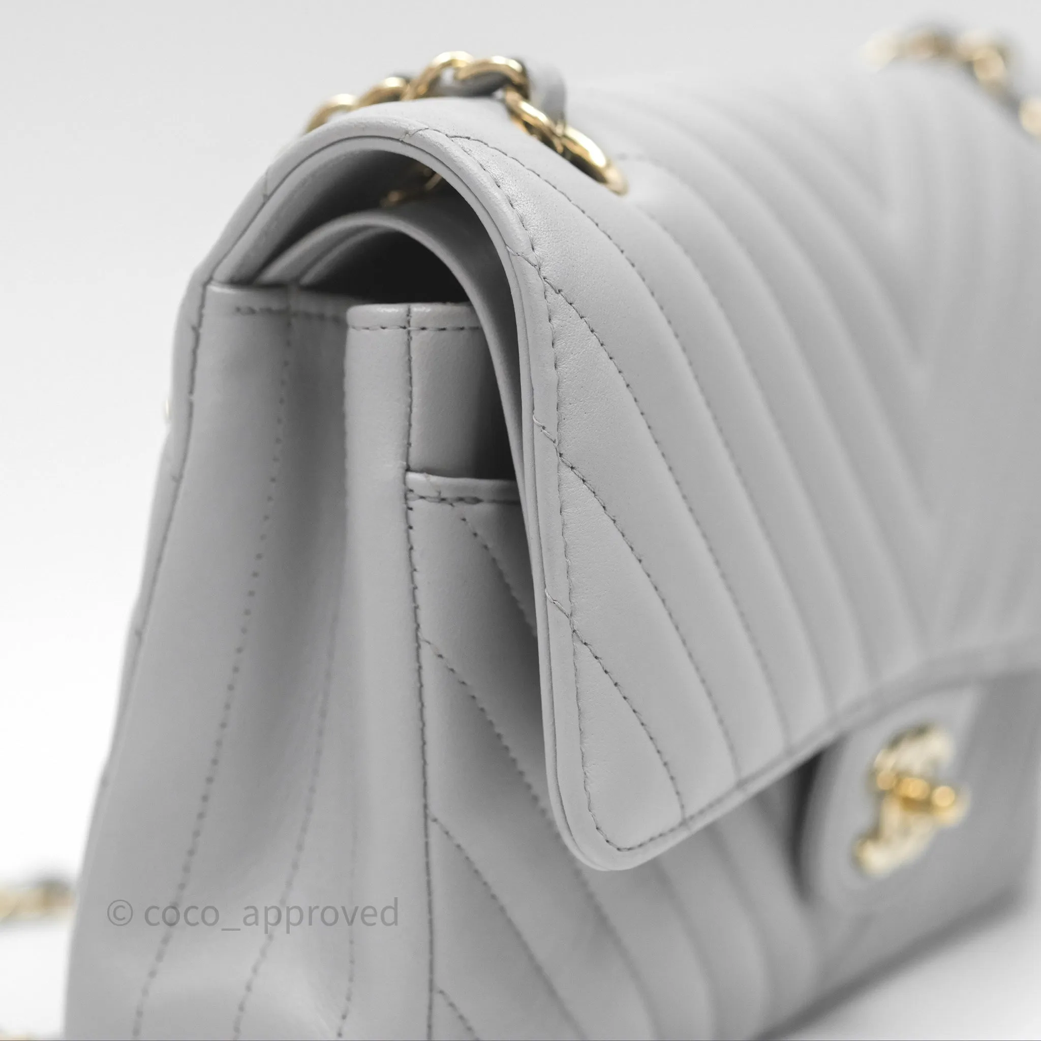 Chanel Classic M/L Medium Flap Chevron Grey Lambskin Gold Hardware