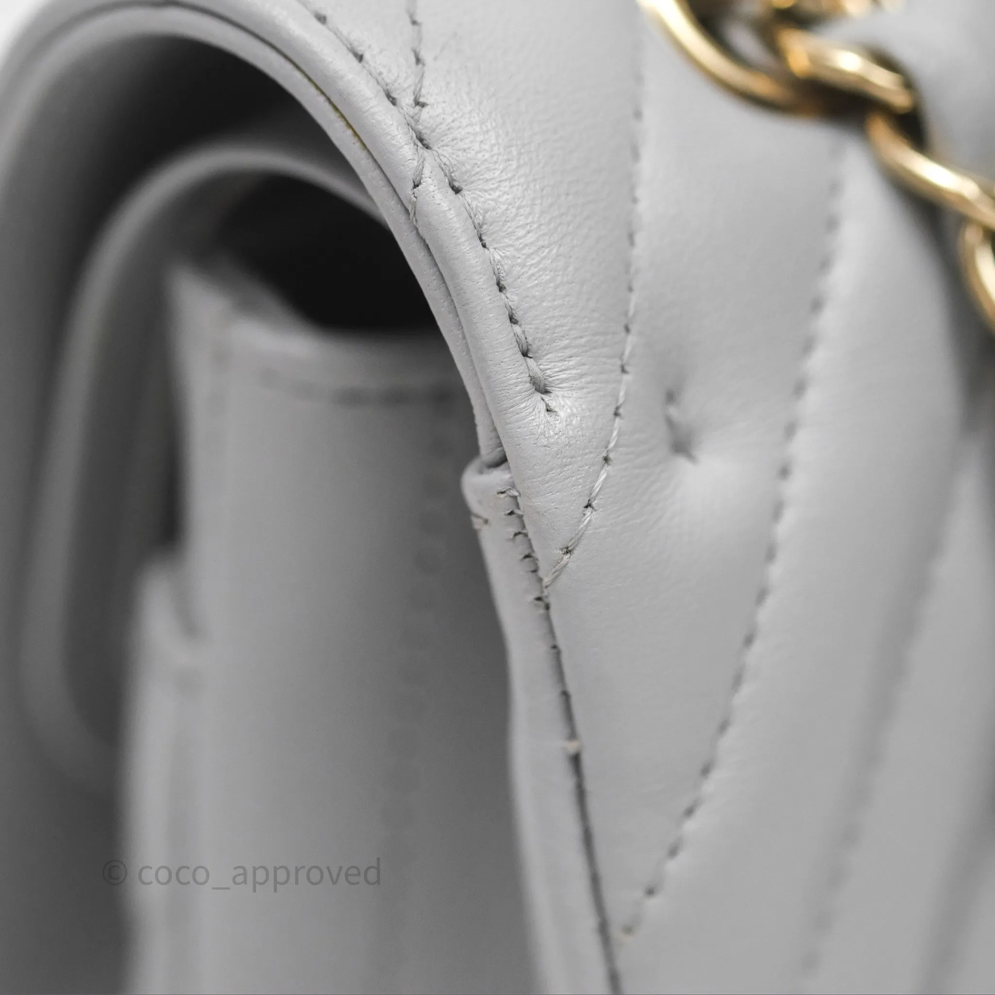 Chanel Classic M/L Medium Flap Chevron Grey Lambskin Gold Hardware