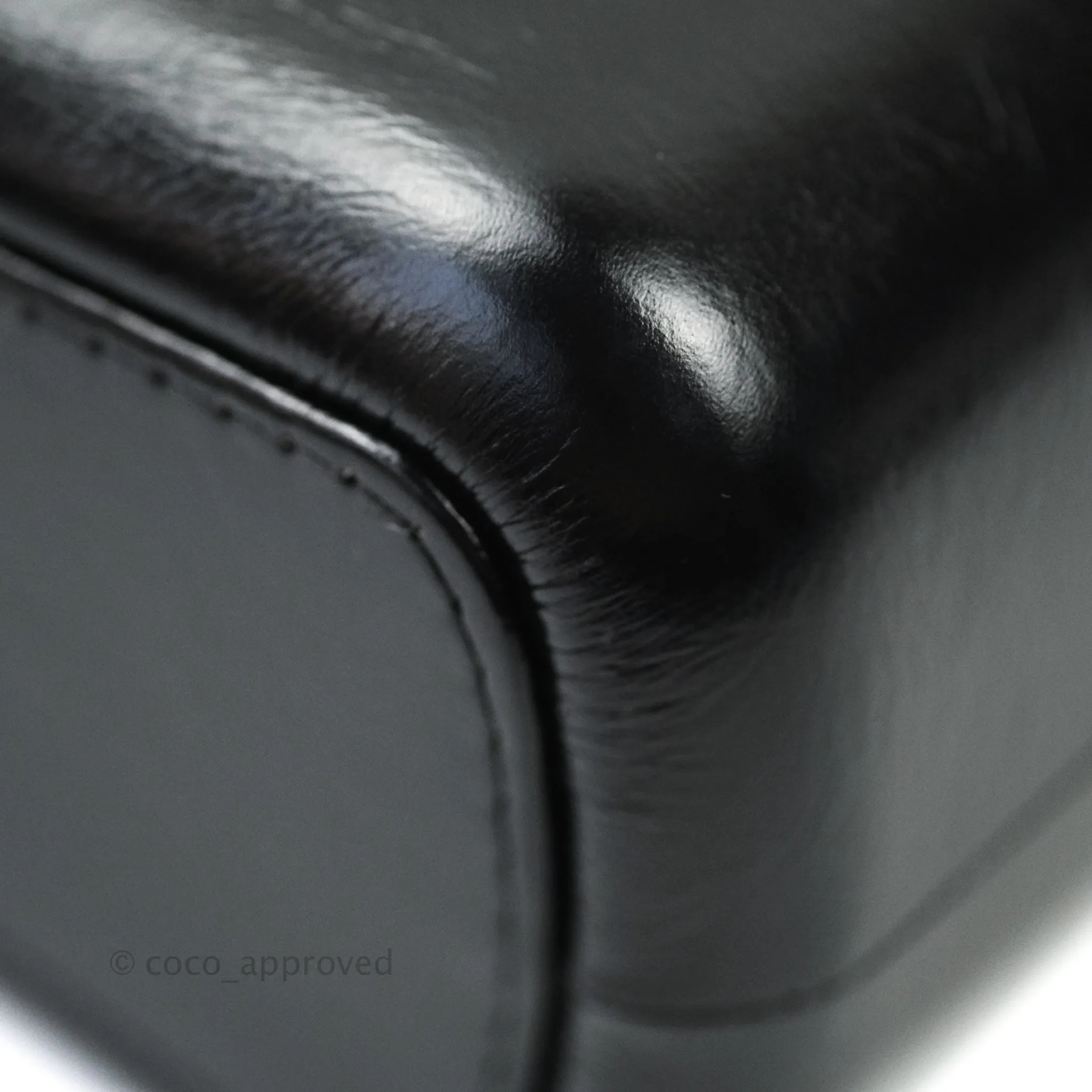 Chanel Medium Gabrielle White Black Aged Calfskin