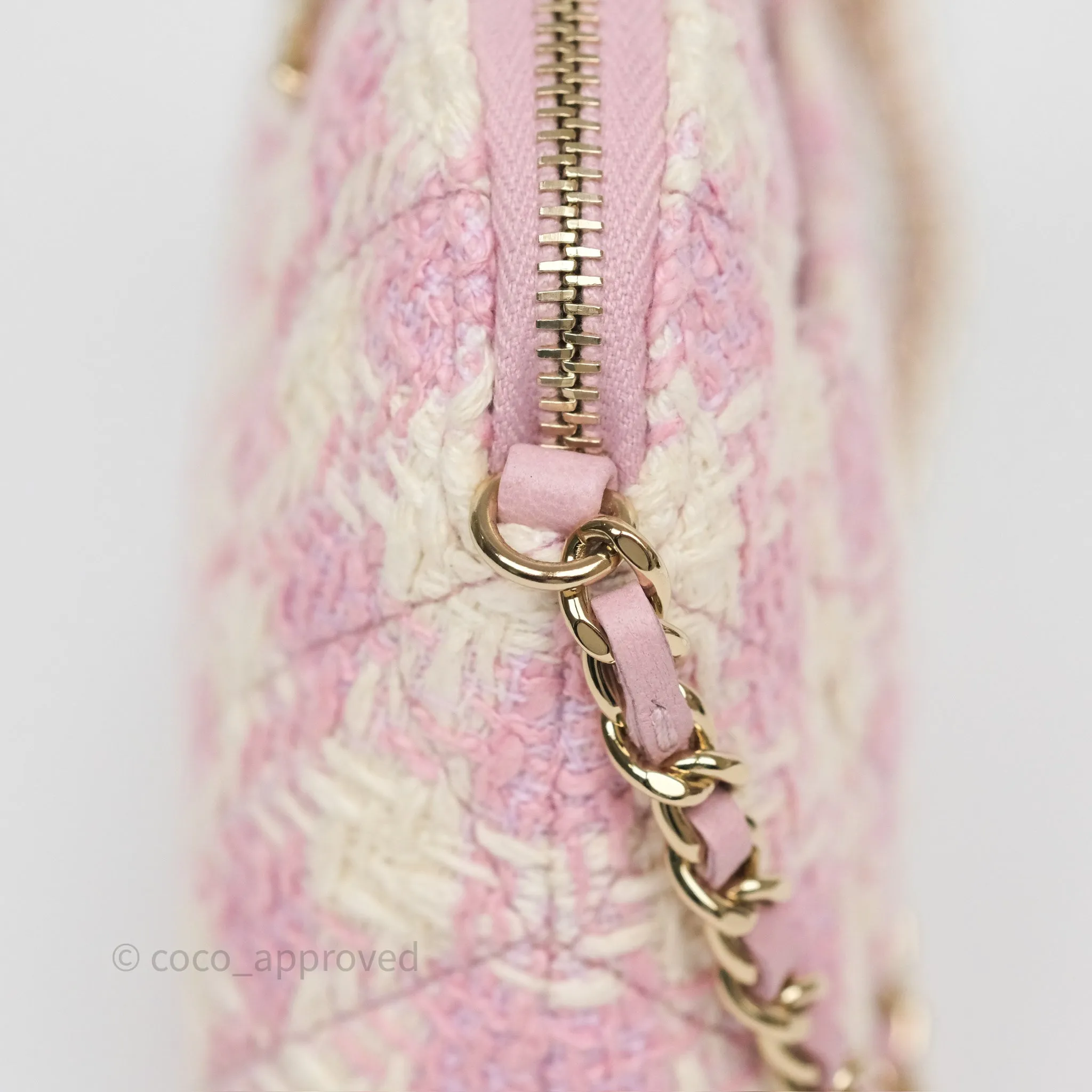 Chanel Mini Pouch On Chain White Pink Houndstooth Tweed Gold Hardware