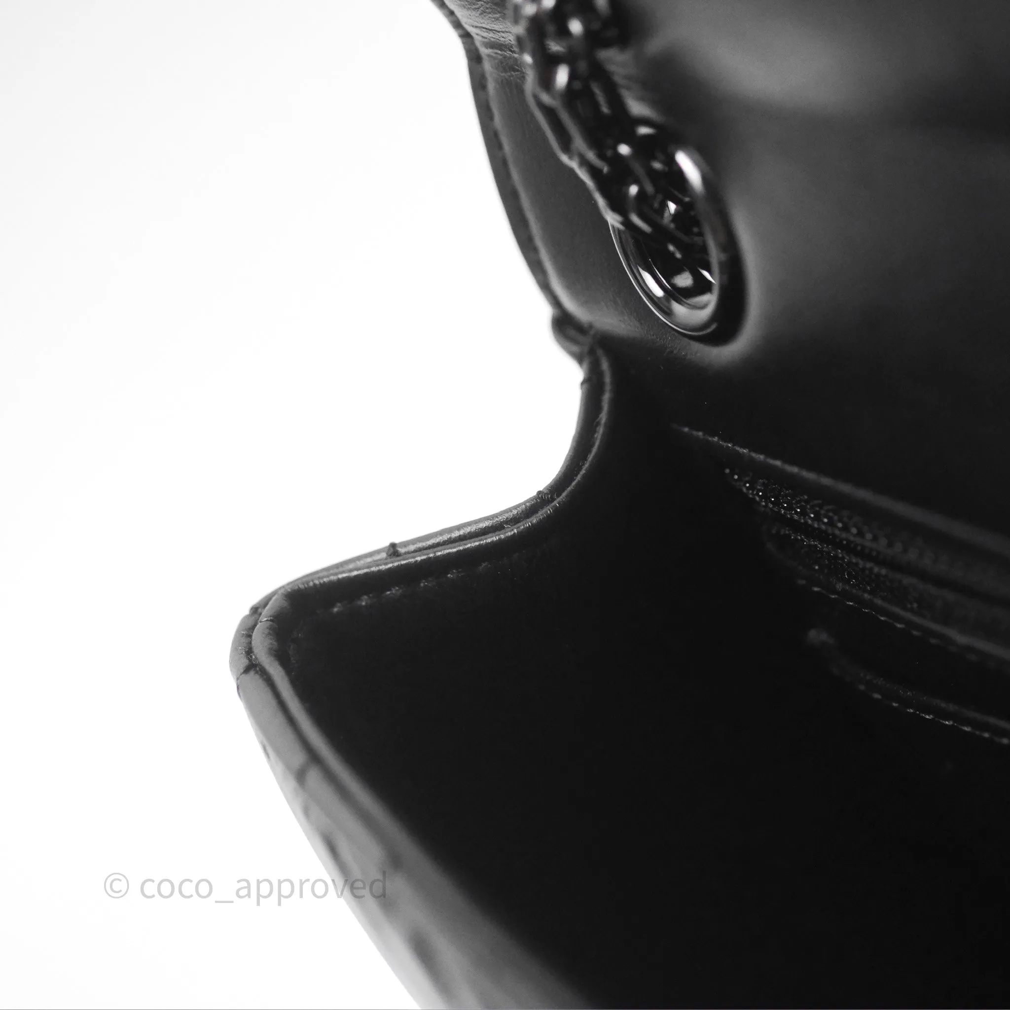 Chanel Mini Reissue 224 So Black Chevron Calfskin