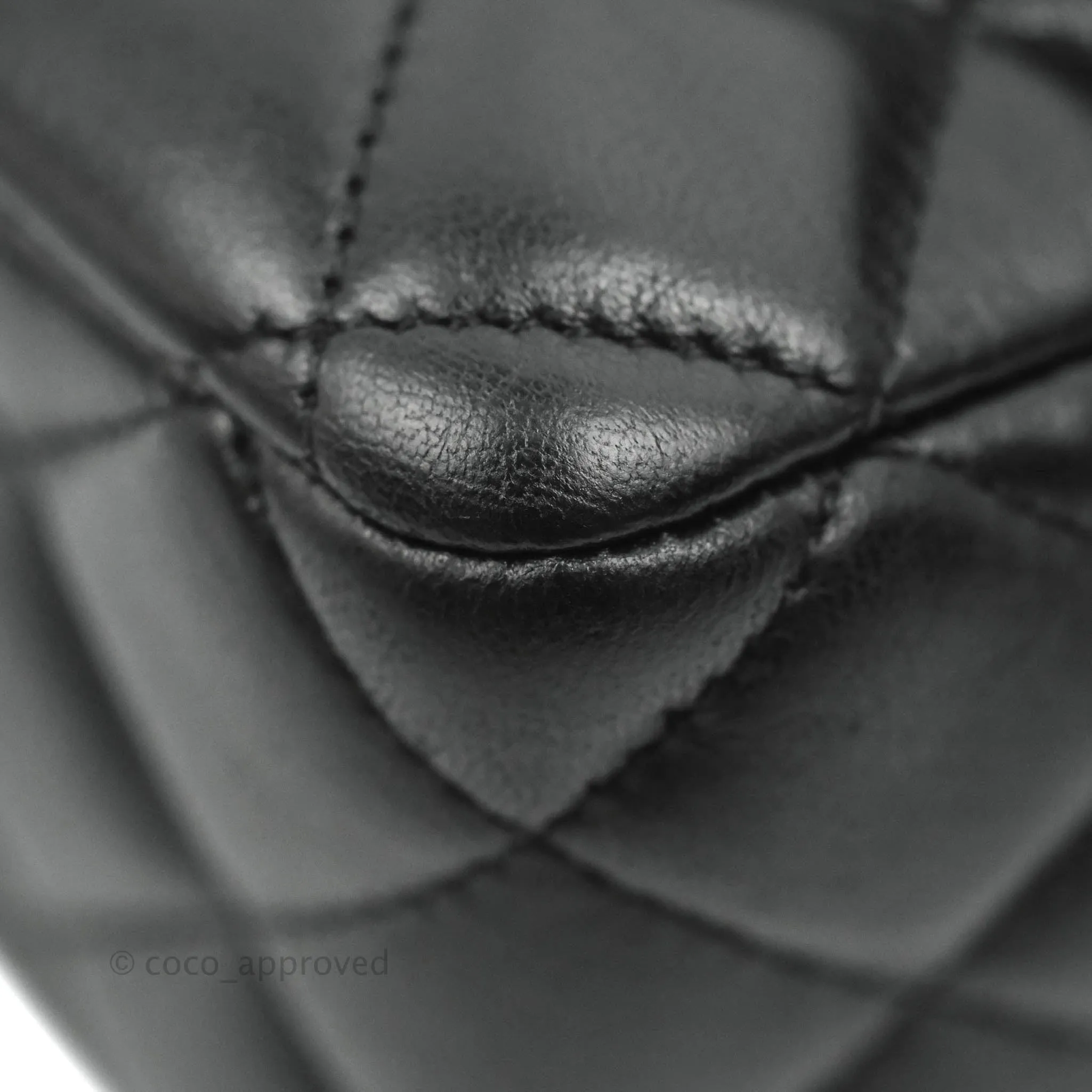 Chanel M/L Medium Flap Bag Valentine Limited Edition Black Lambskin Gold Hardware