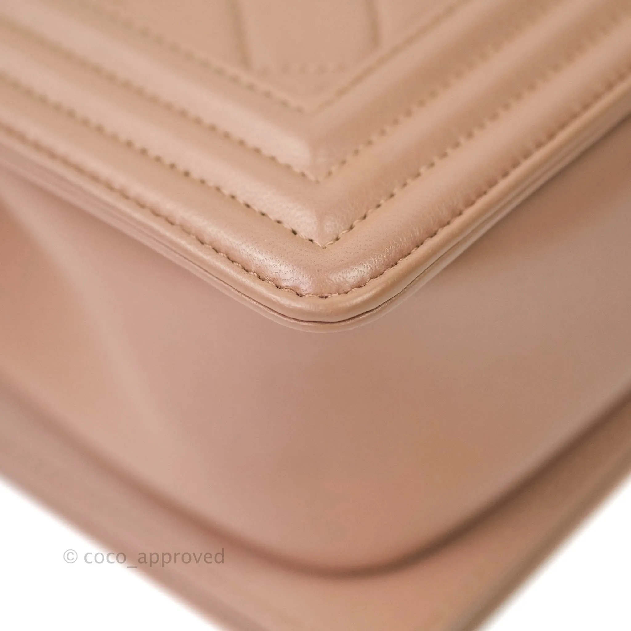 Chanel Quilted Medium Lambskin Boy Flap Pink Aged Gold Hardware