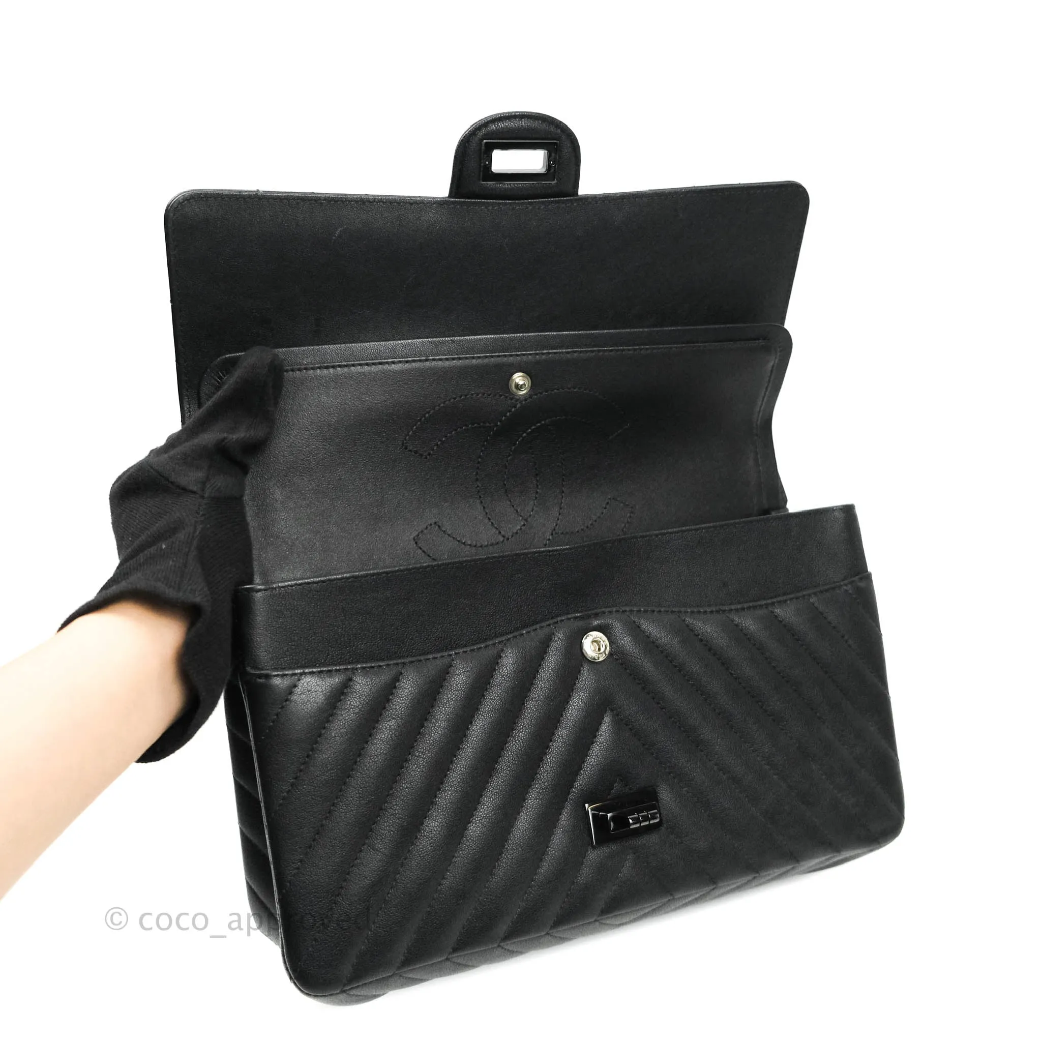 Chanel Reissue Chevron So Black Black Hardware 226