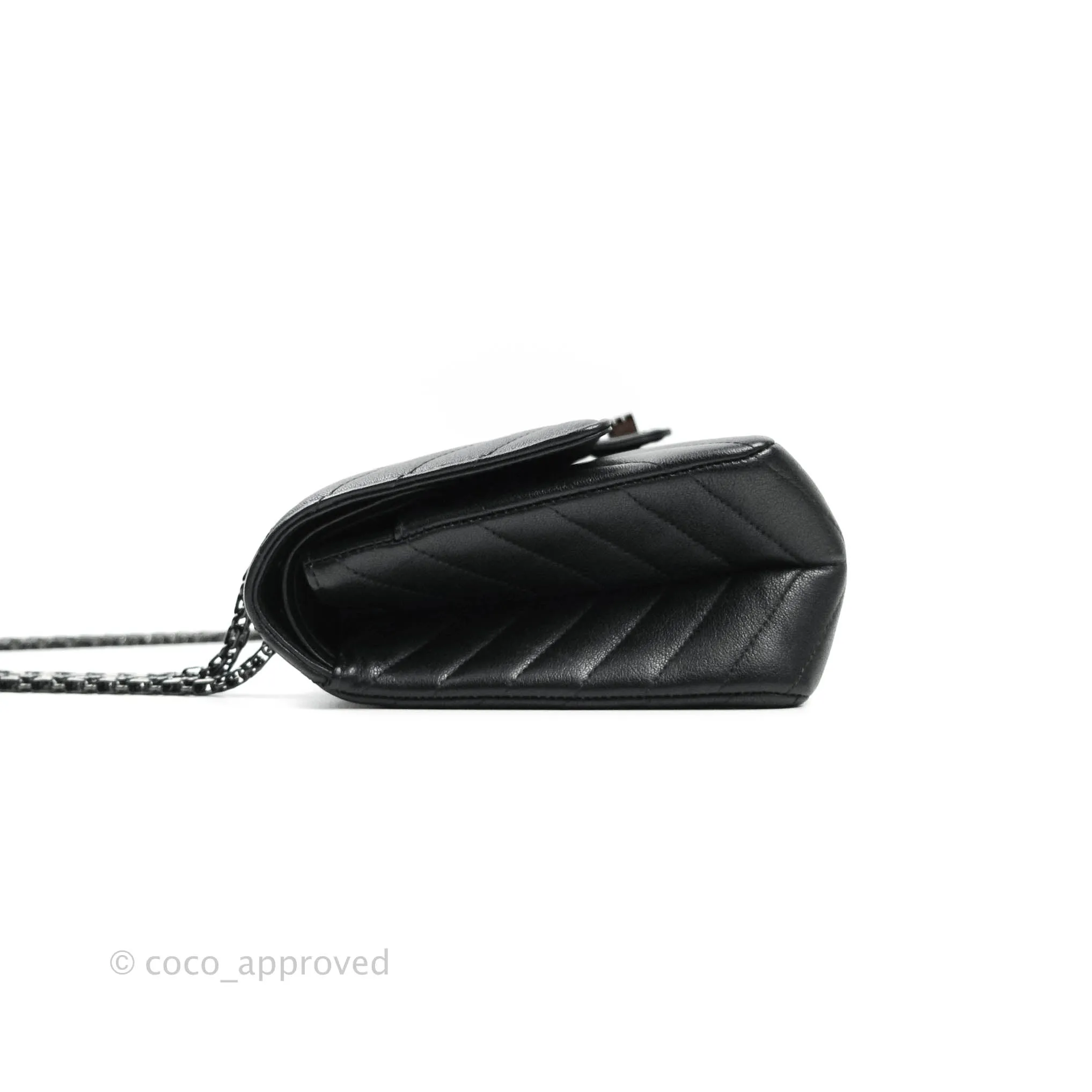 Chanel Reissue Chevron So Black Black Hardware 226