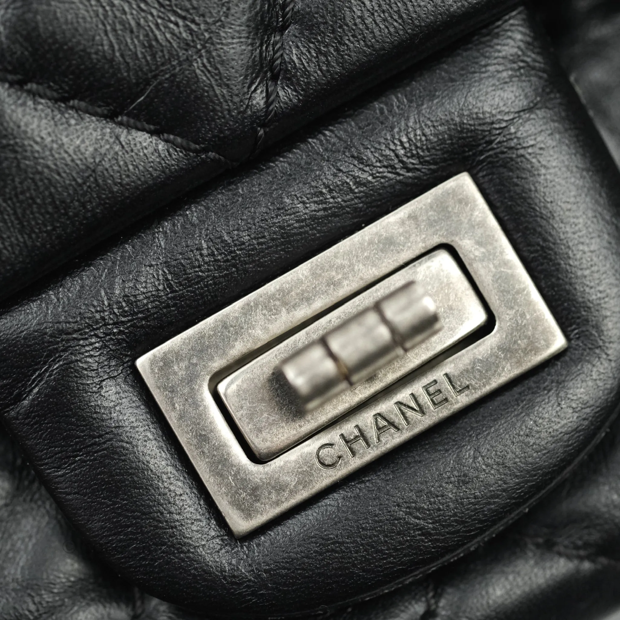 Chanel Reissue Quilted Aged Calfskin Black Ruthenium Hardware 225