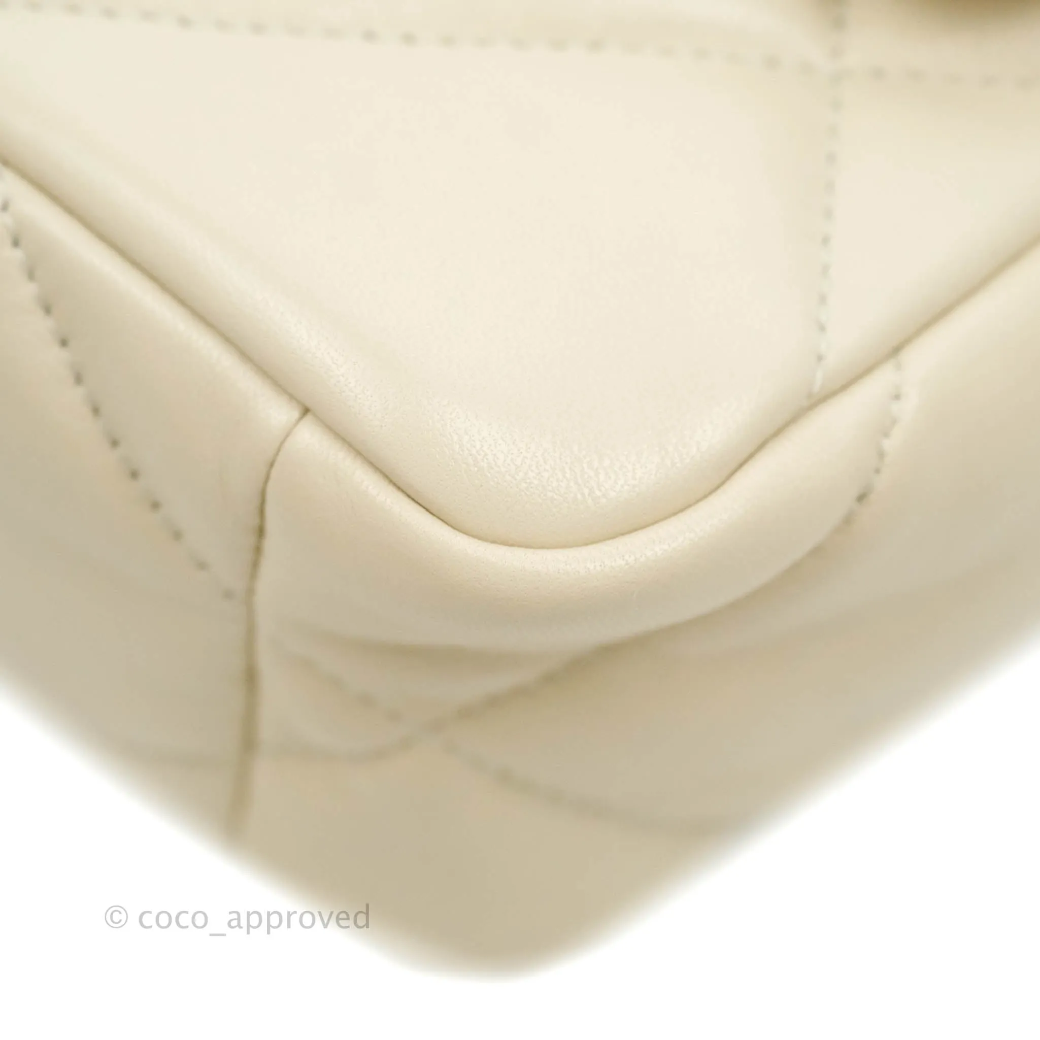 Chanel Small 19 Light Beige Flap Bag Lambskin Mixed Hardware 21C