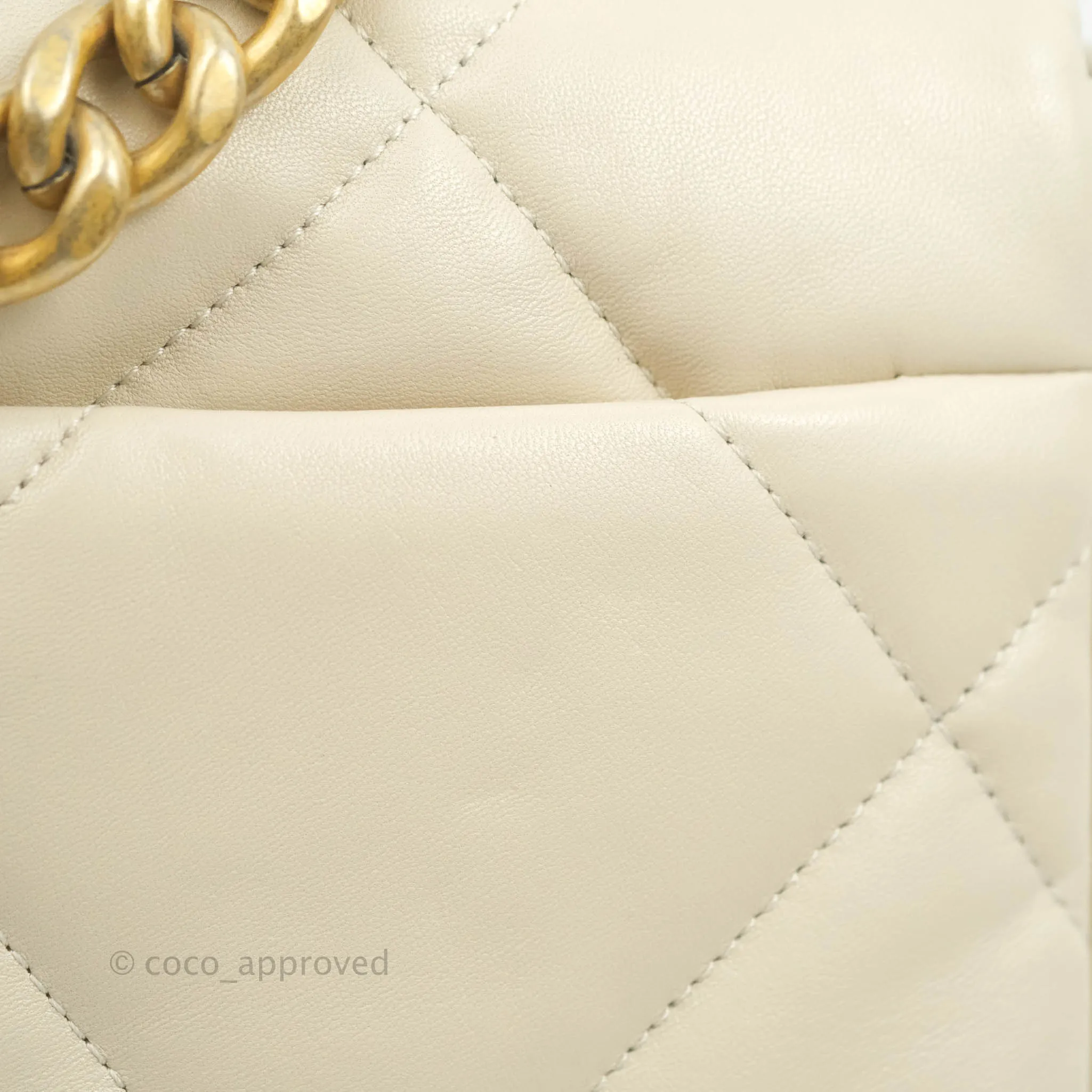Chanel Small 19 Light Beige Flap Bag Lambskin Mixed Hardware 21C