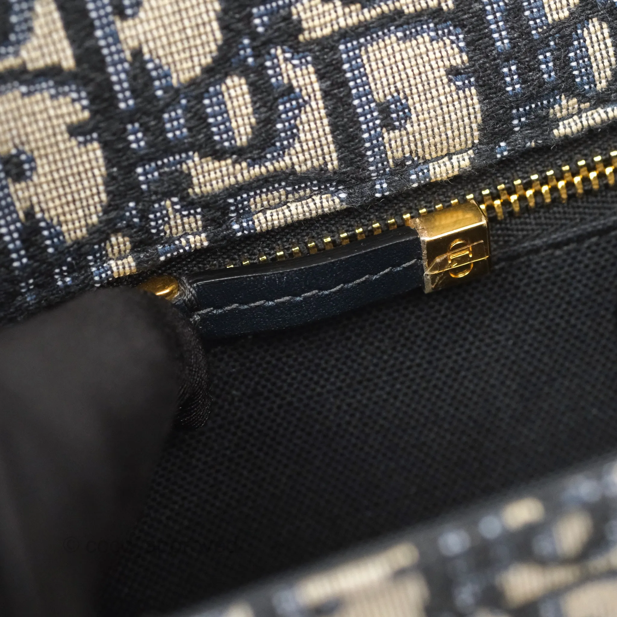 Christian Dior 30 Montaigne with Chain Blue Dior Oblique Jacquard
