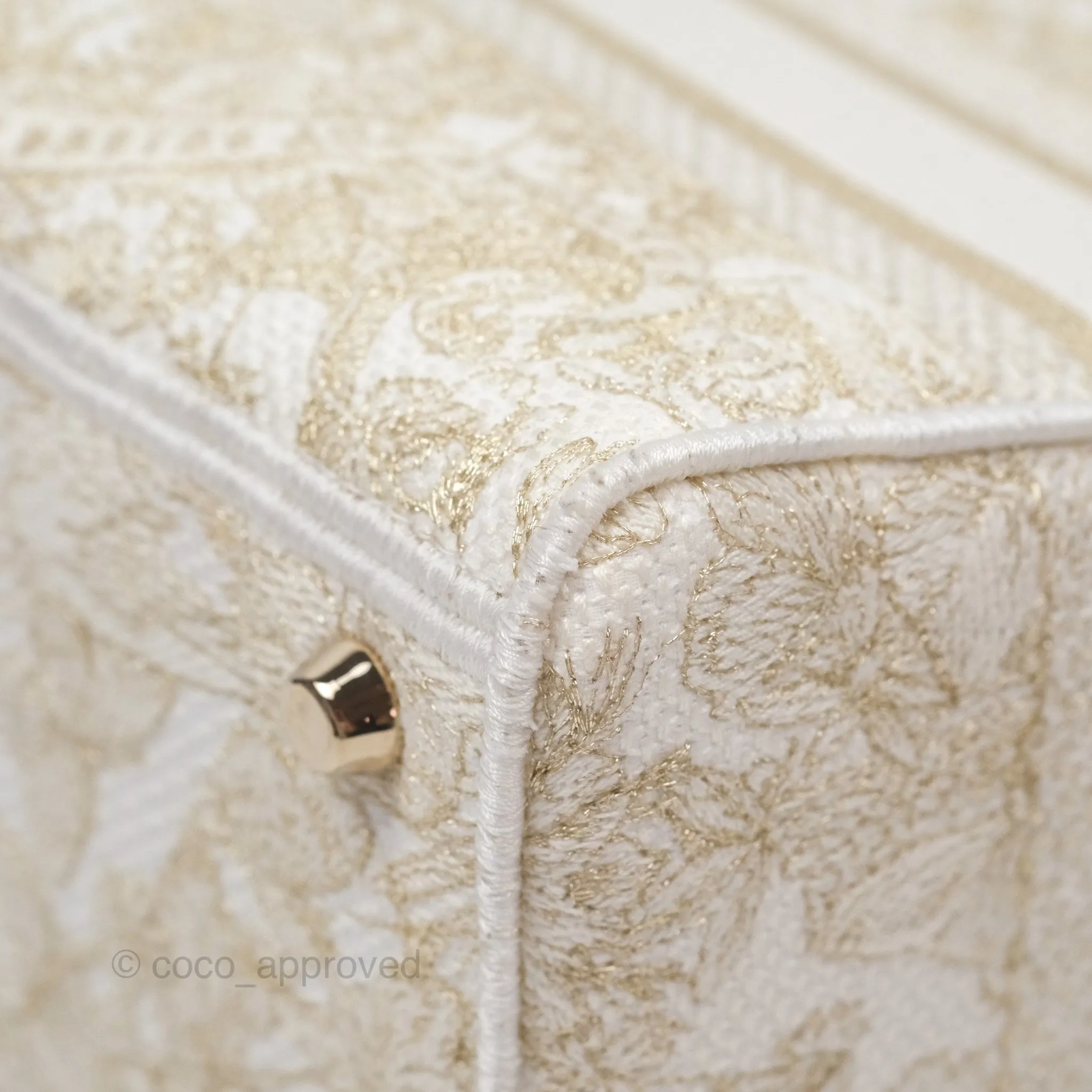 Christian Dior Medium Lady D-Lite Bag Dior Jardin d'Hiver Embroidery White