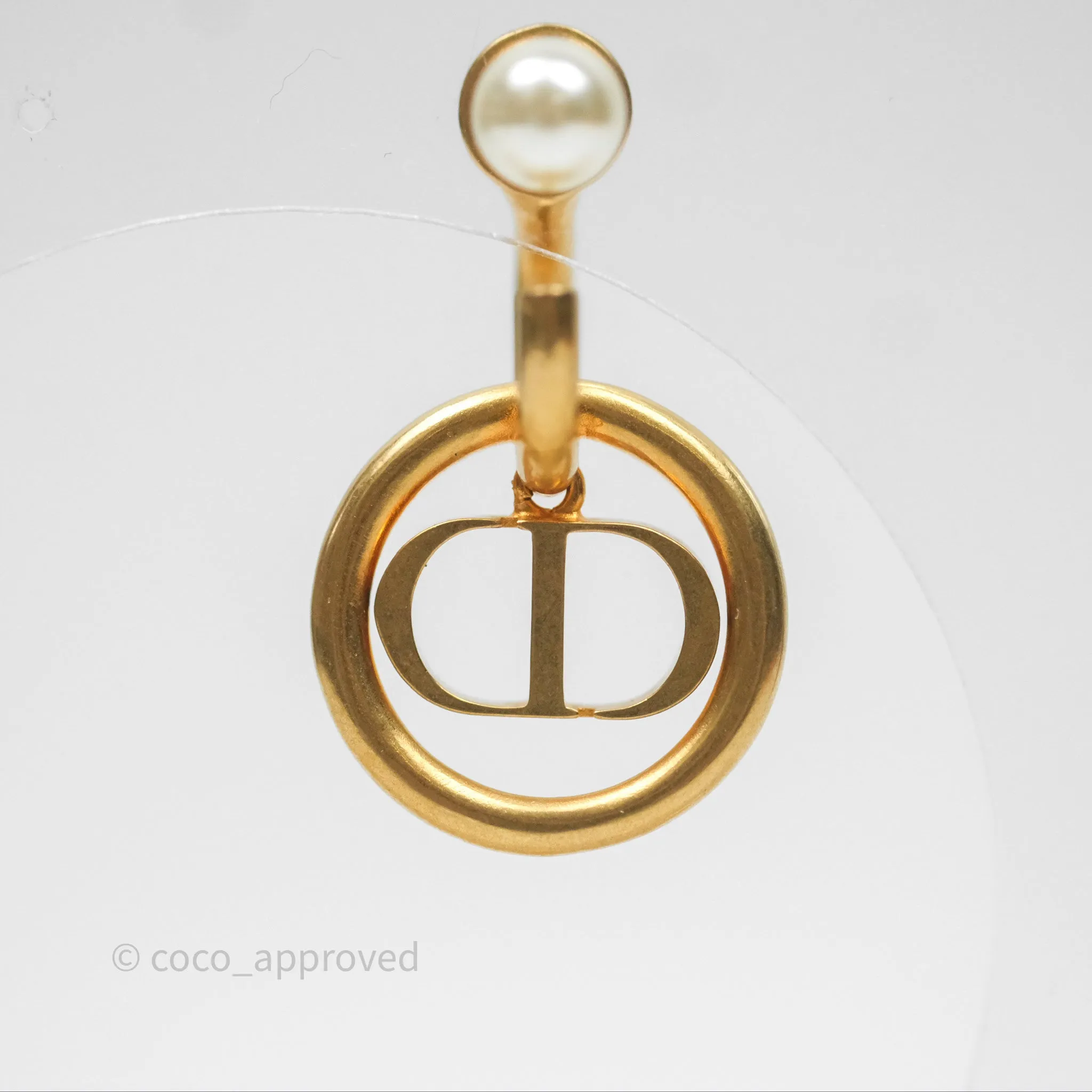 Christian Dior Pearl 30 Montaigne Earrings Gold Tone