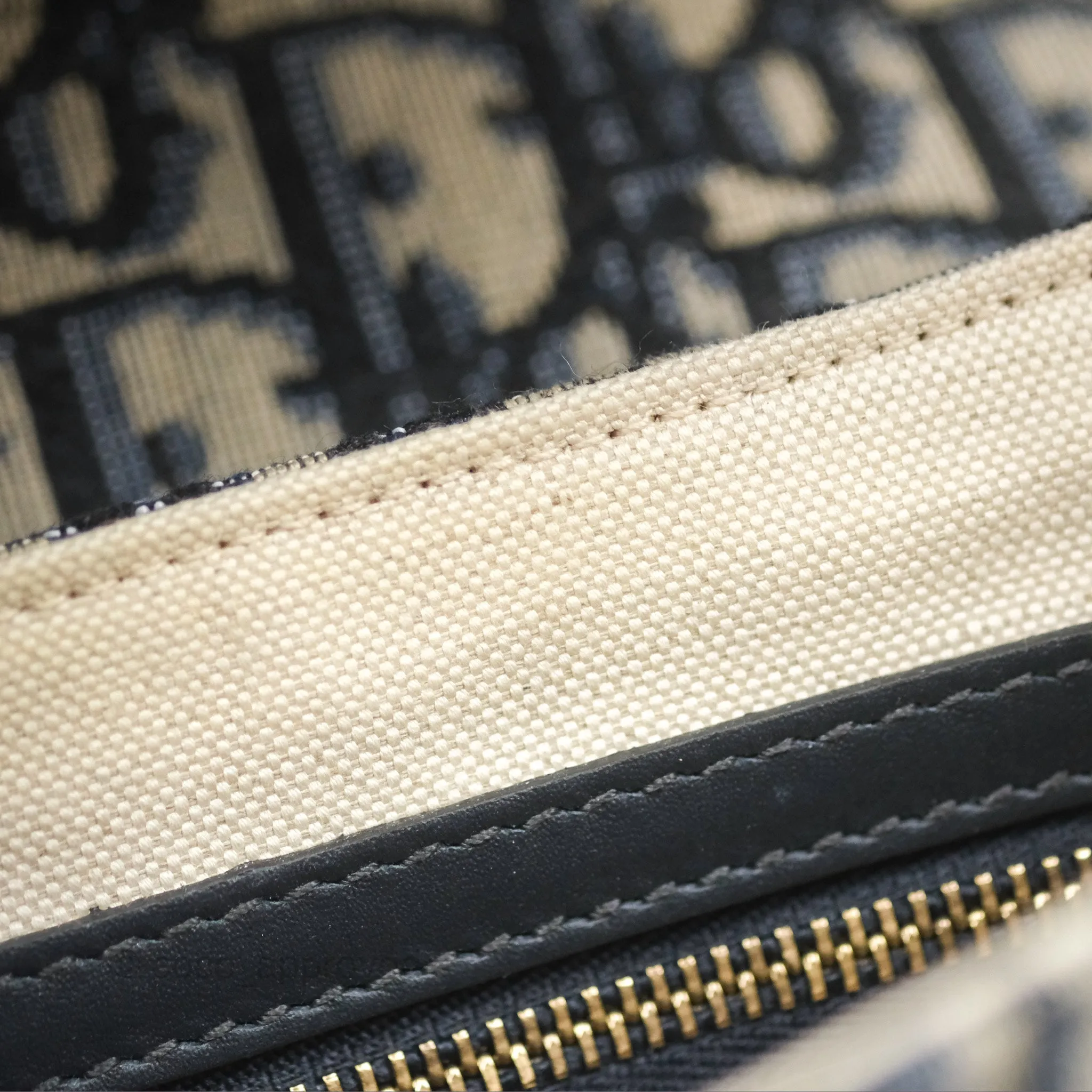 Christian Dior Saddle Bag Navy Dior Oblique Embroidery Gold Hardware