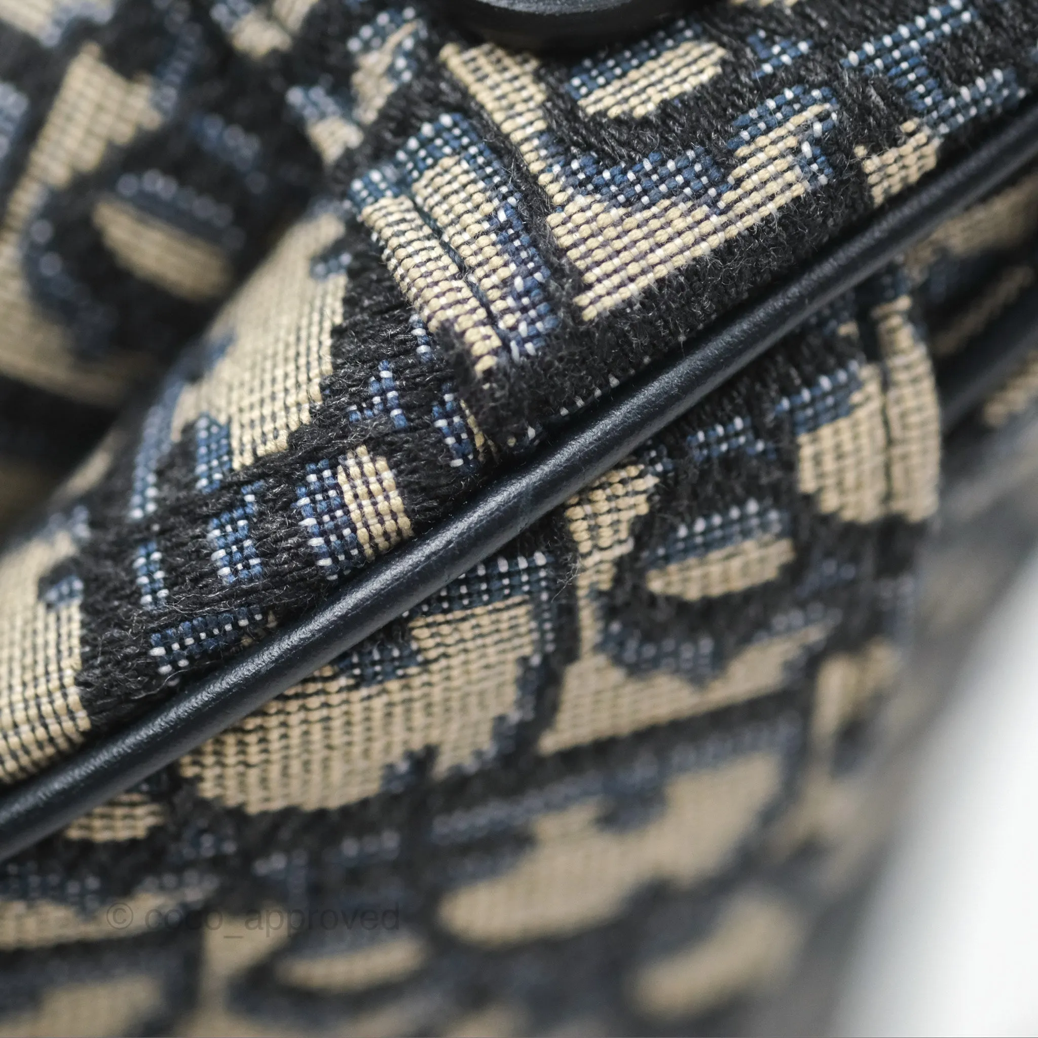 Christian Dior Saddle Bag Navy Dior Oblique Embroidery Gold Hardware
