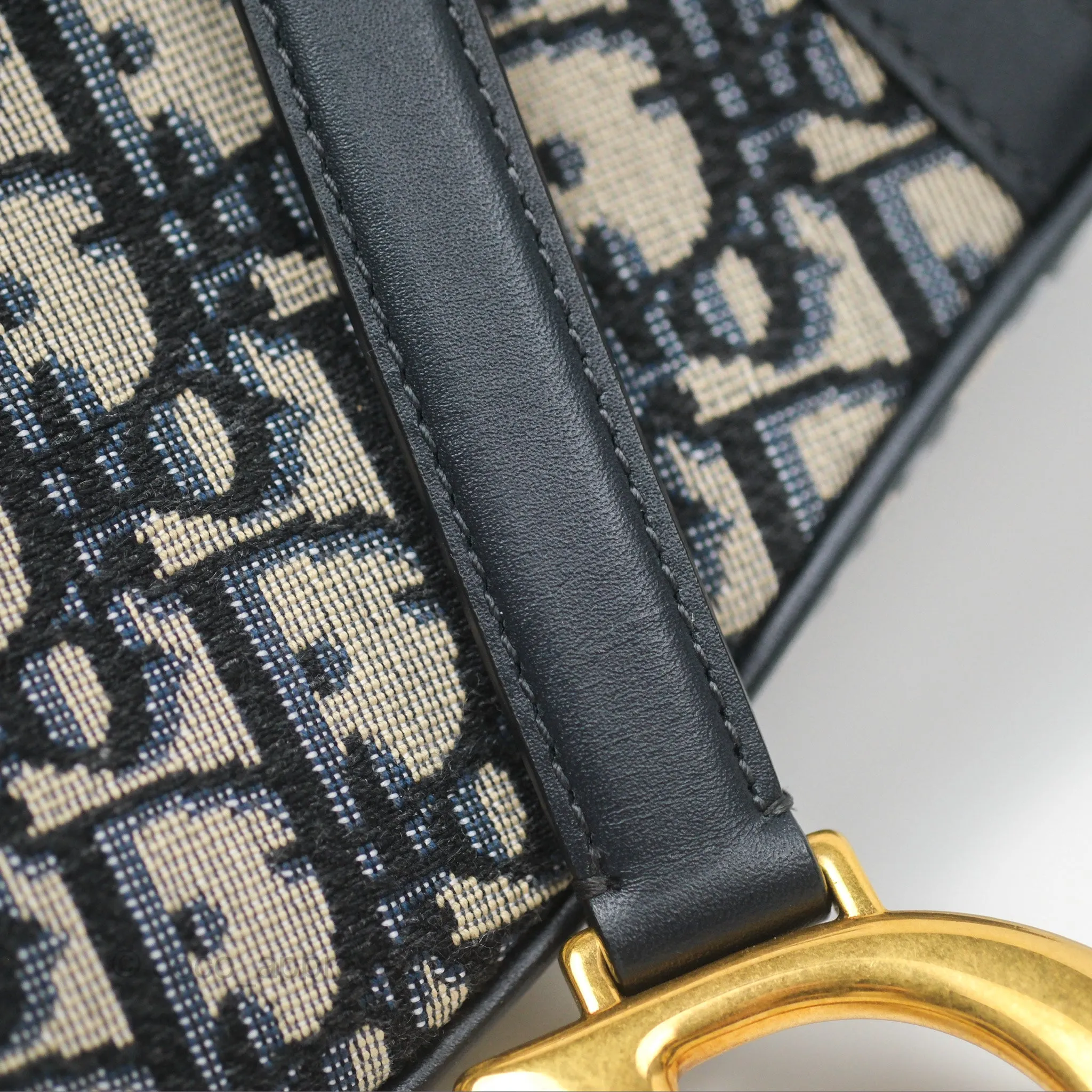 Christian Dior Saddle Bag Navy Dior Oblique Embroidery Gold Hardware