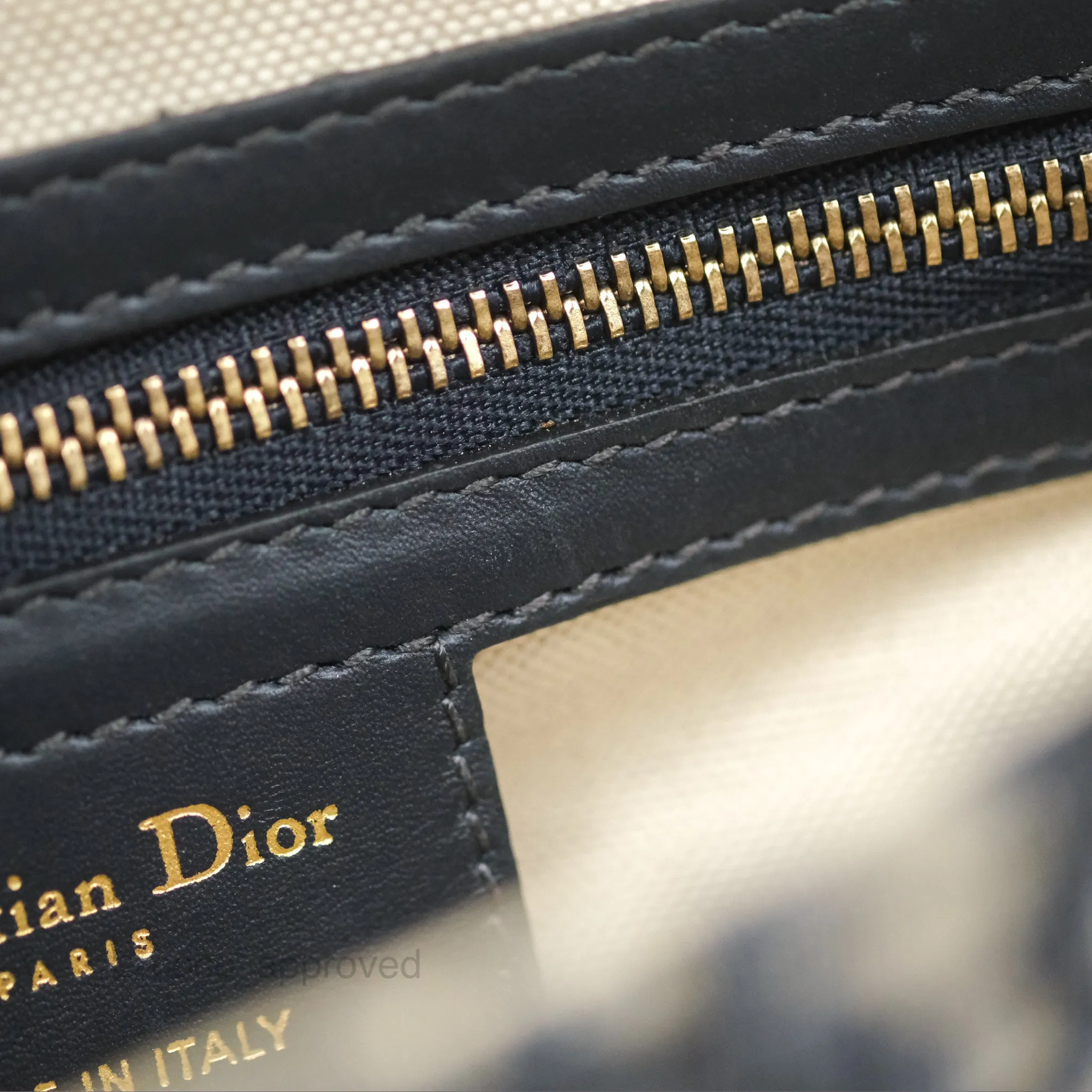 Christian Dior Saddle Bag Navy Dior Oblique Embroidery Gold Hardware