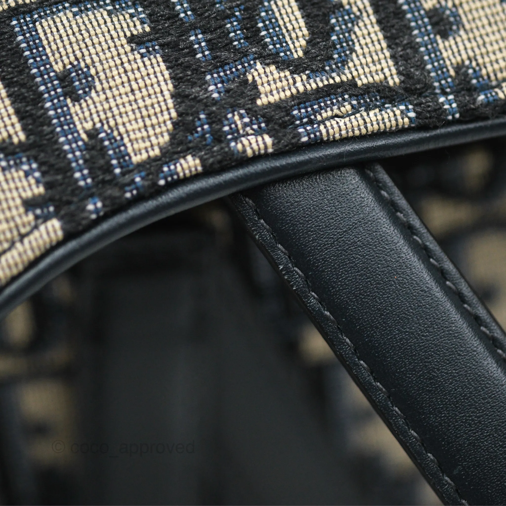 Christian Dior Saddle Bag Navy Dior Oblique Embroidery Gold Hardware