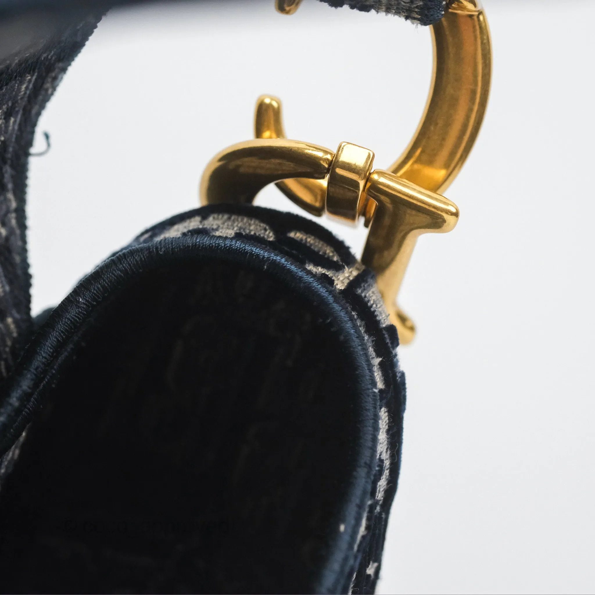Christian Dior Saddle Bag Velvet Navy Dior Oblique Embroidery Gold Hardware