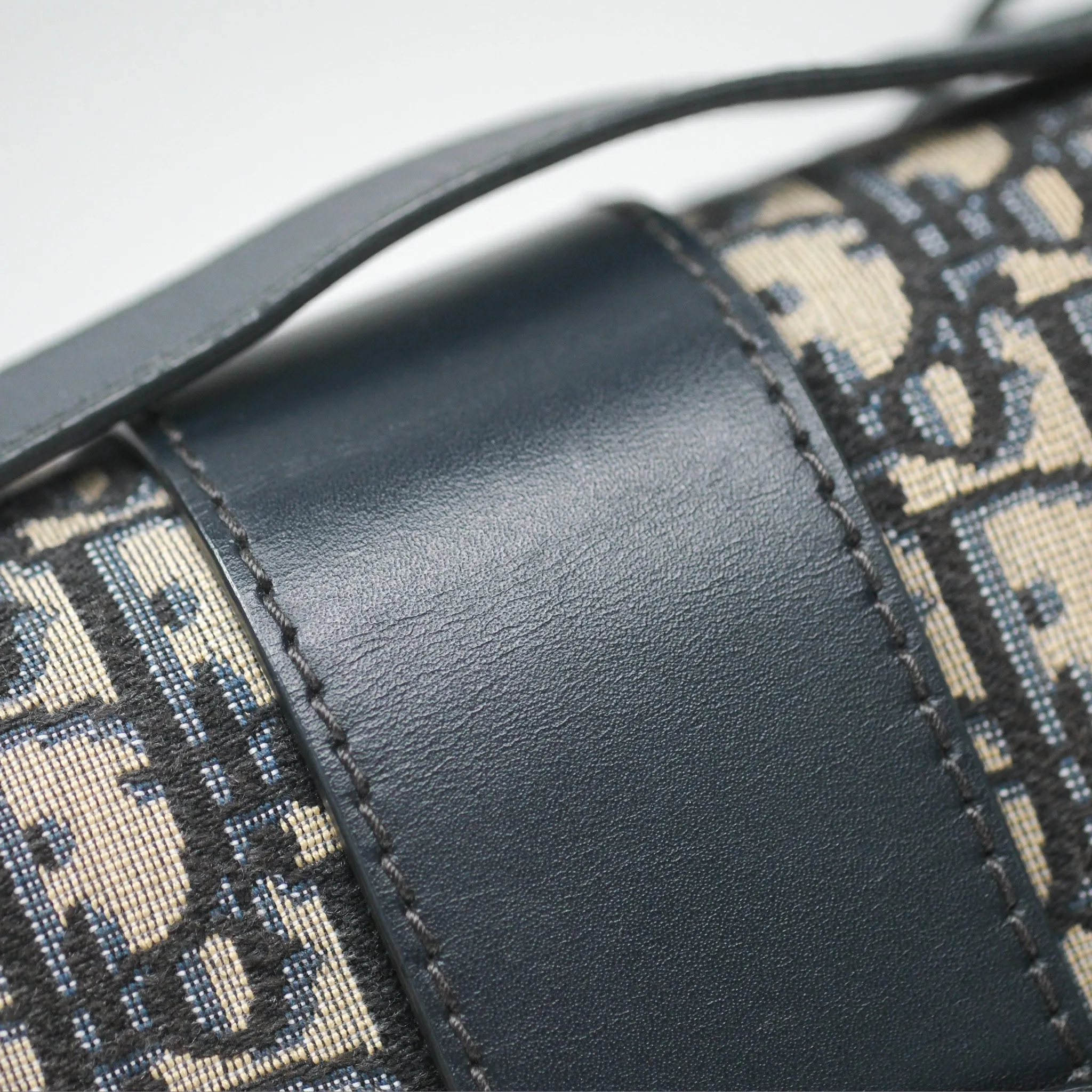 Dior 30 Montaigne Bag Navy Dior Oblique Jacquard