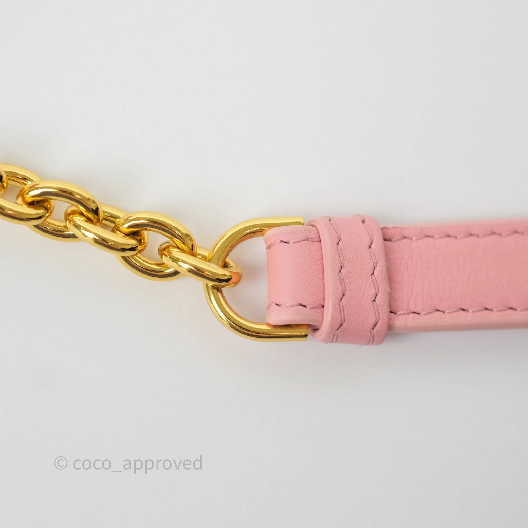 Dior 30 Montaigne East-West Chain Bag Pink
