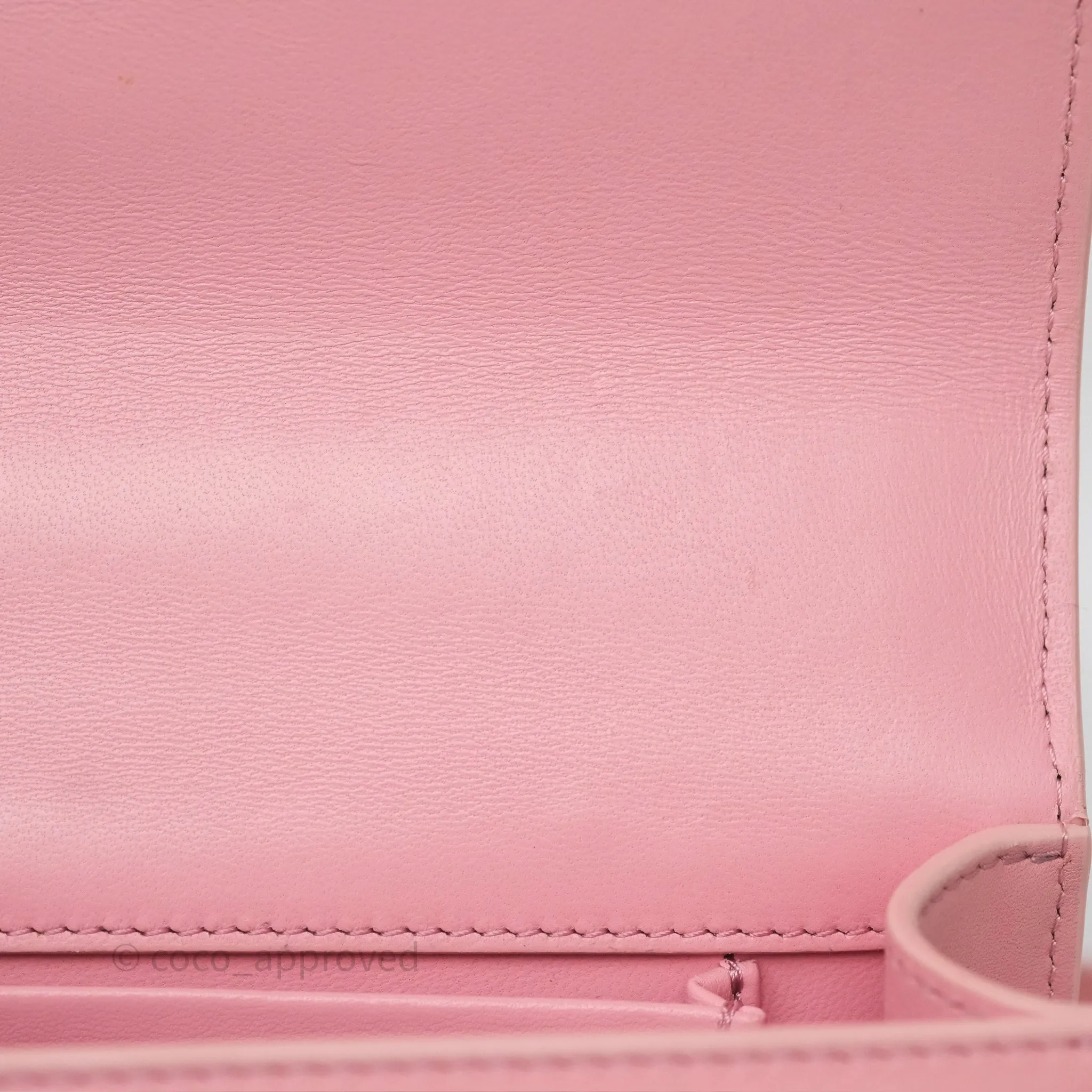 Dior 30 Montaigne East-West Chain Bag Pink