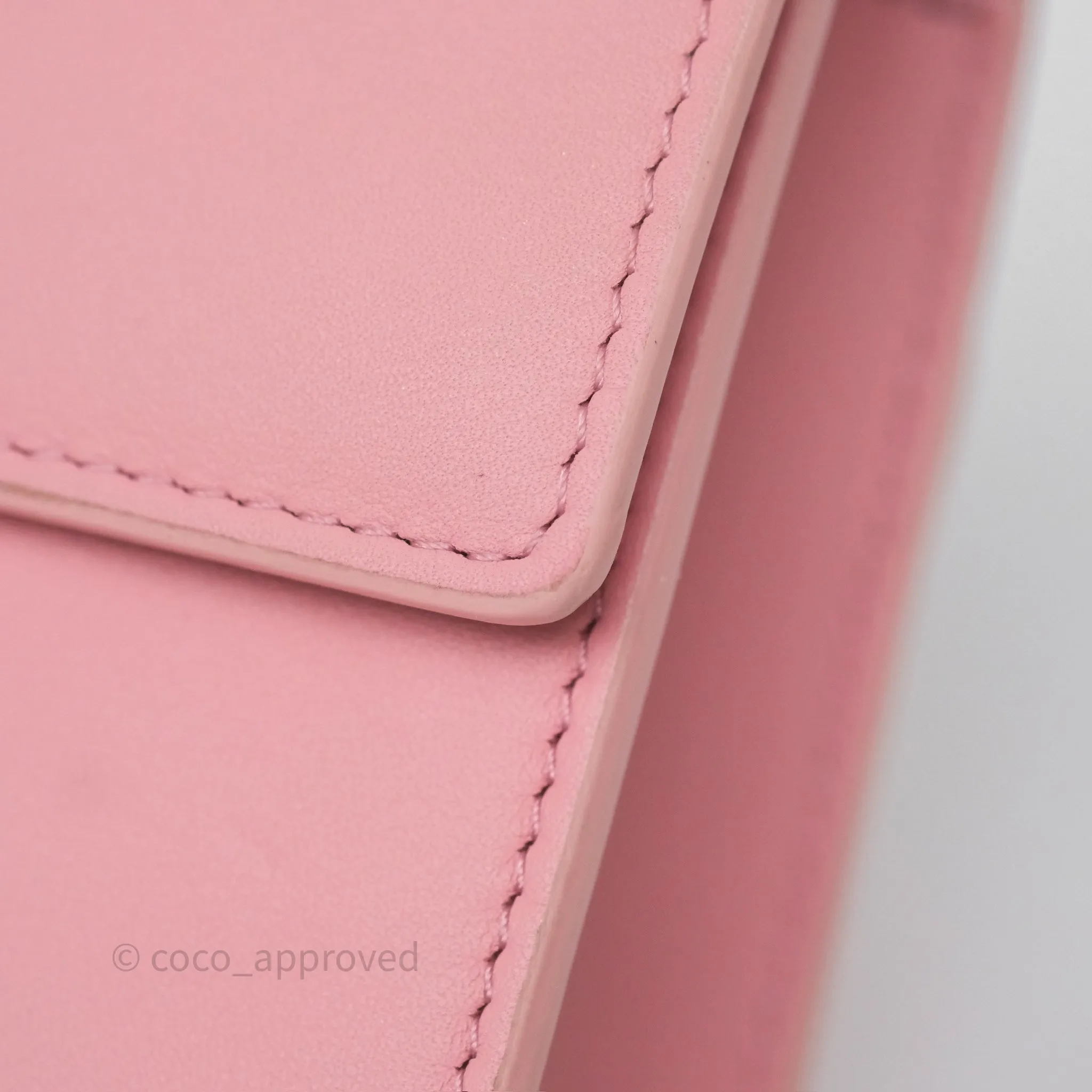 Dior 30 Montaigne East-West Chain Bag Pink
