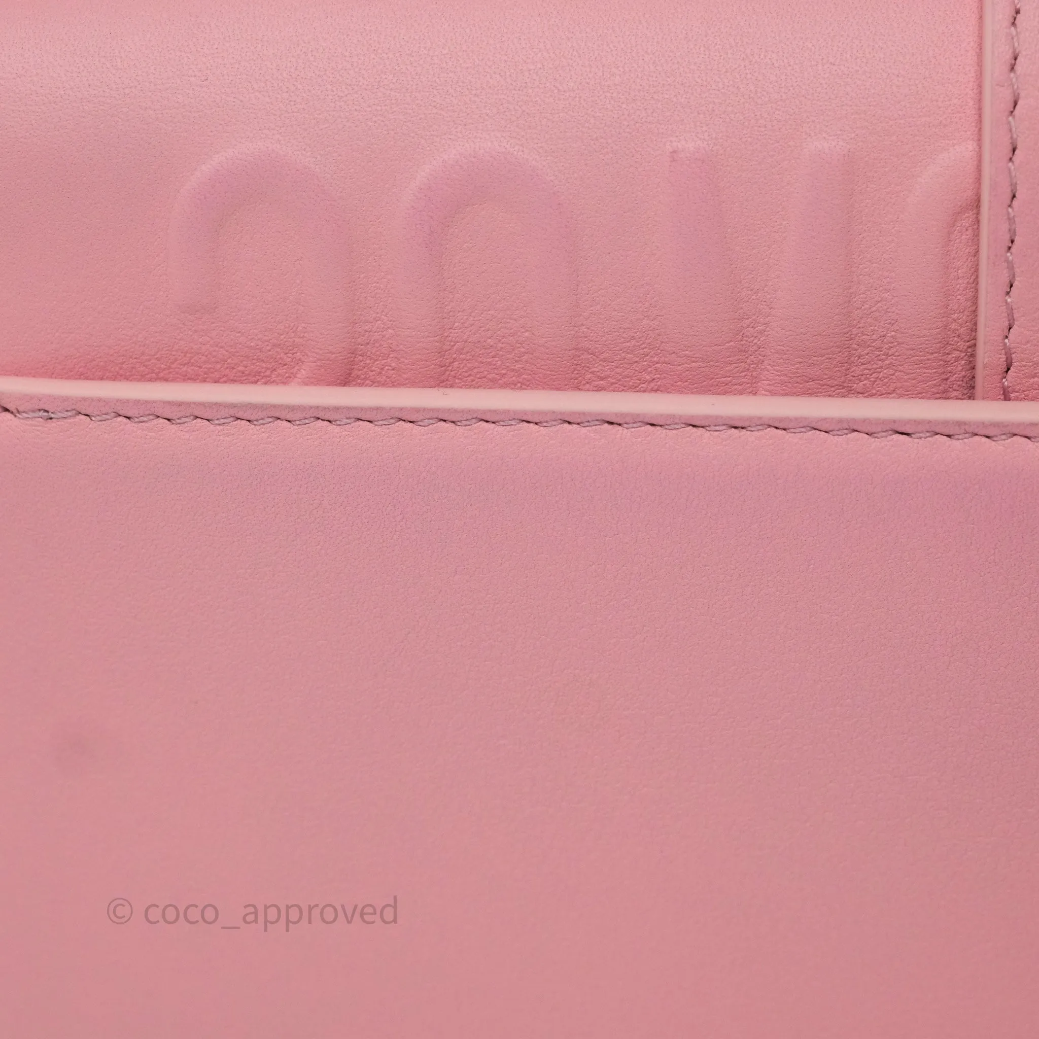 Dior 30 Montaigne East-West Chain Bag Pink