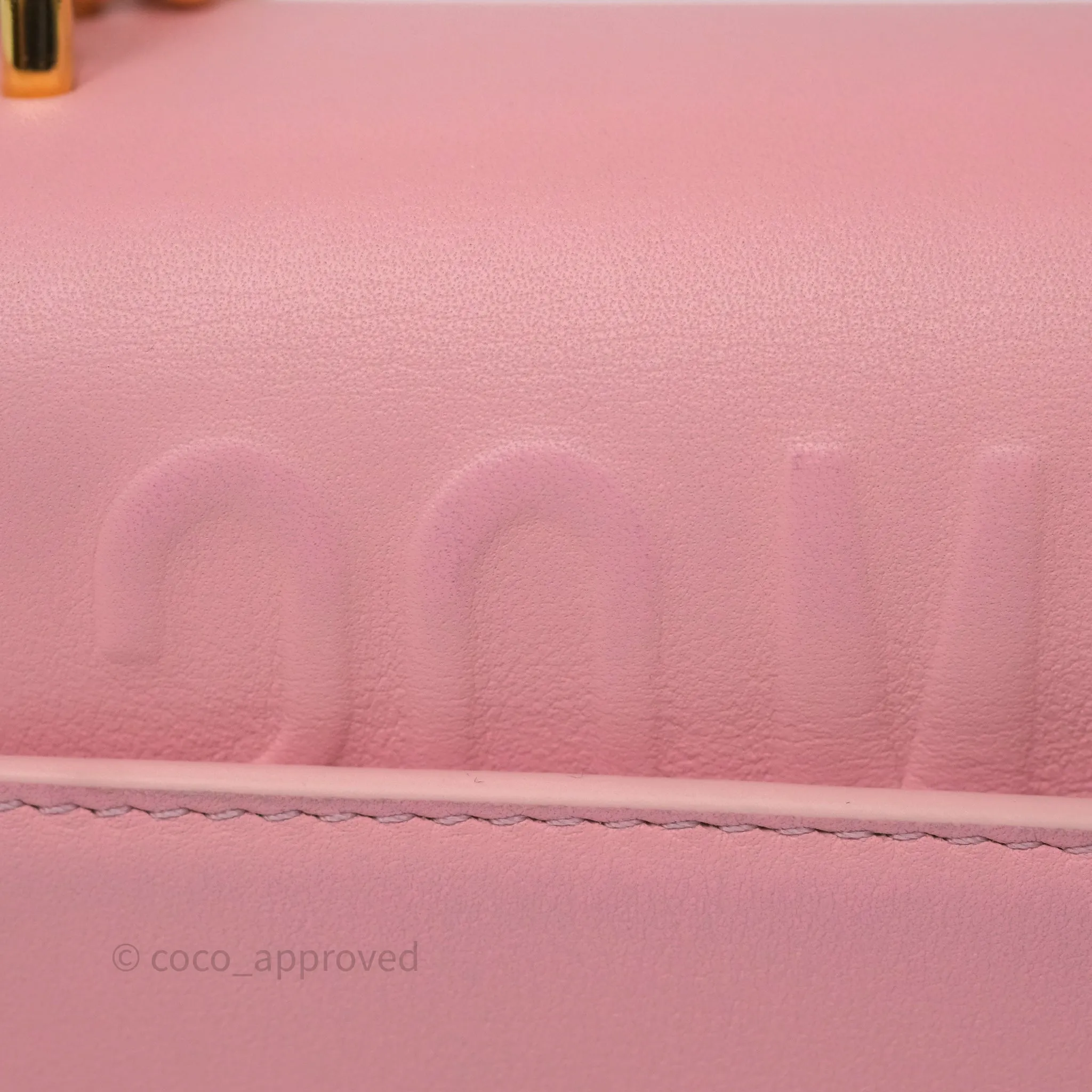 Dior 30 Montaigne East-West Chain Bag Pink