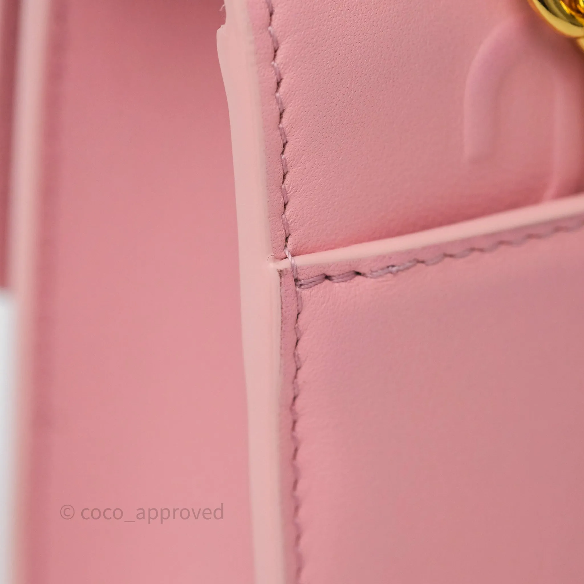Dior 30 Montaigne East-West Chain Bag Pink