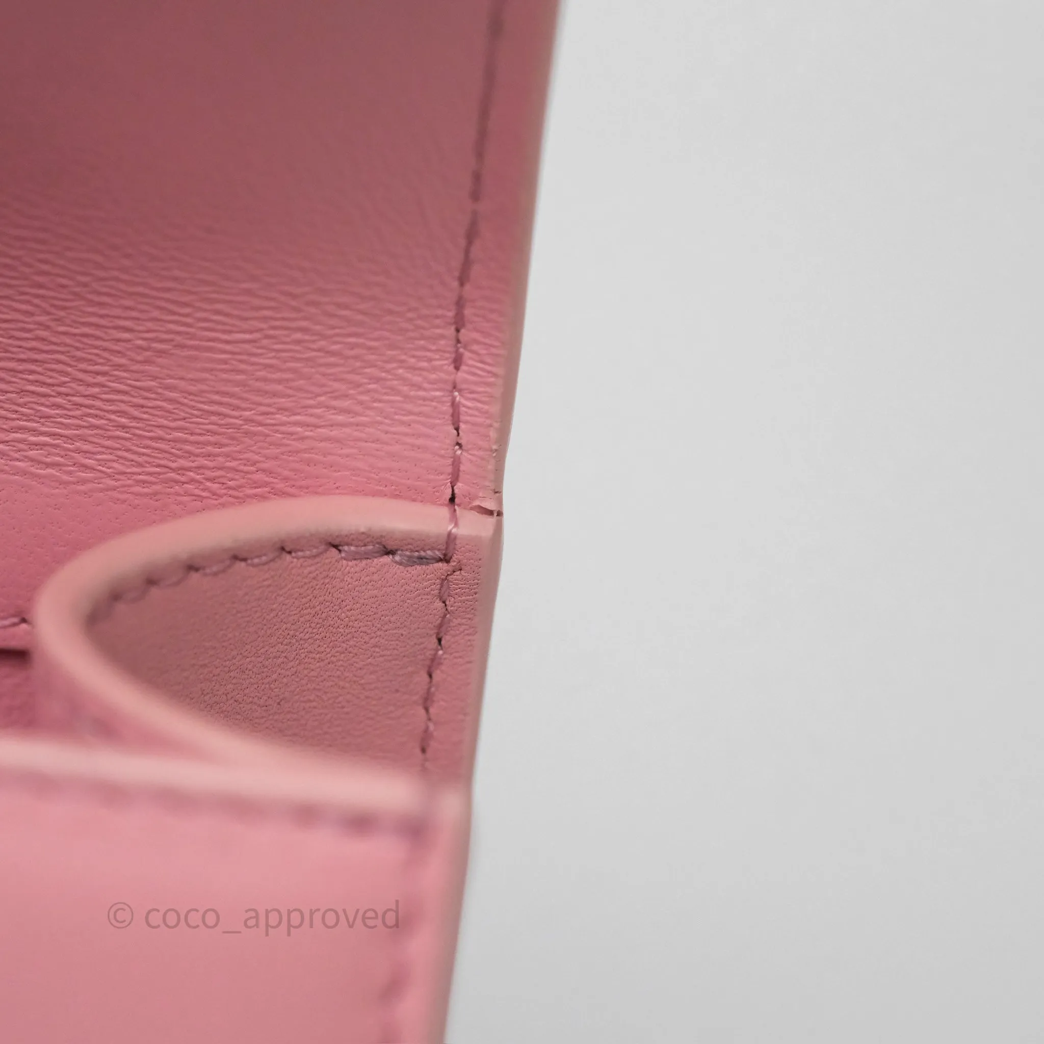 Dior 30 Montaigne East-West Chain Bag Pink
