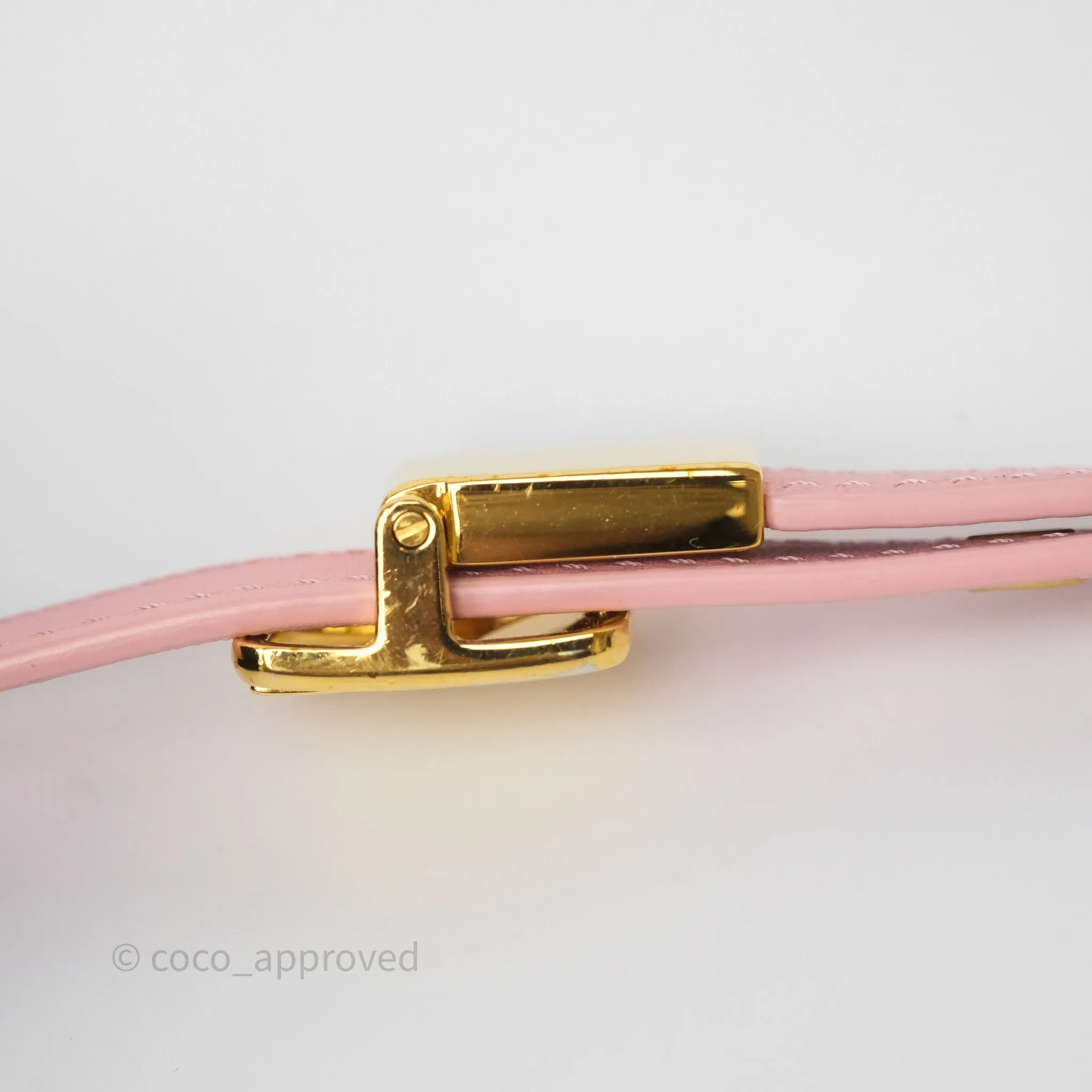 Dior 30 Montaigne East-West Chain Bag Pink
