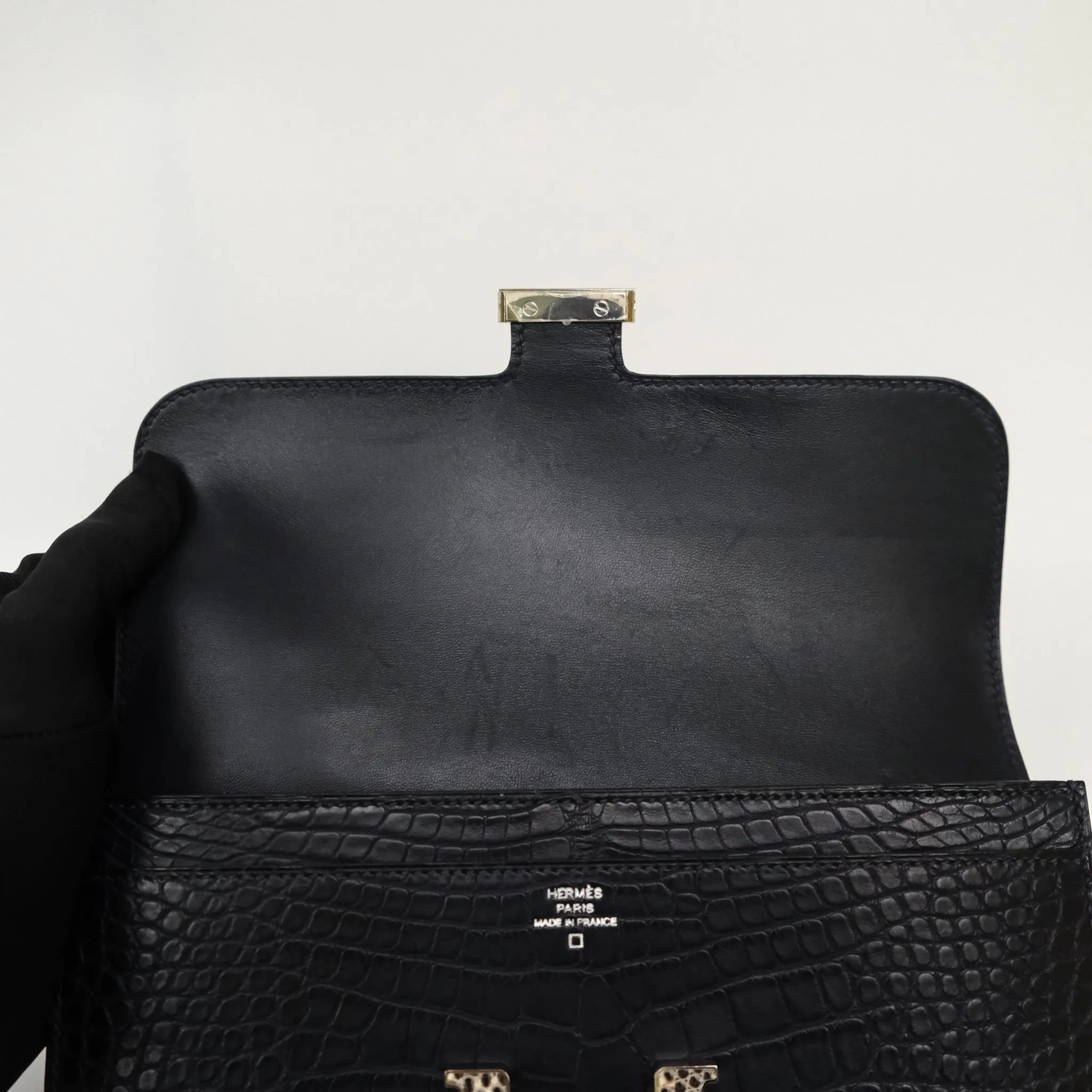 Hermes Constance Wallet Bleu Nuit 2Z Matte Alligator Ombre Lizard Buckle