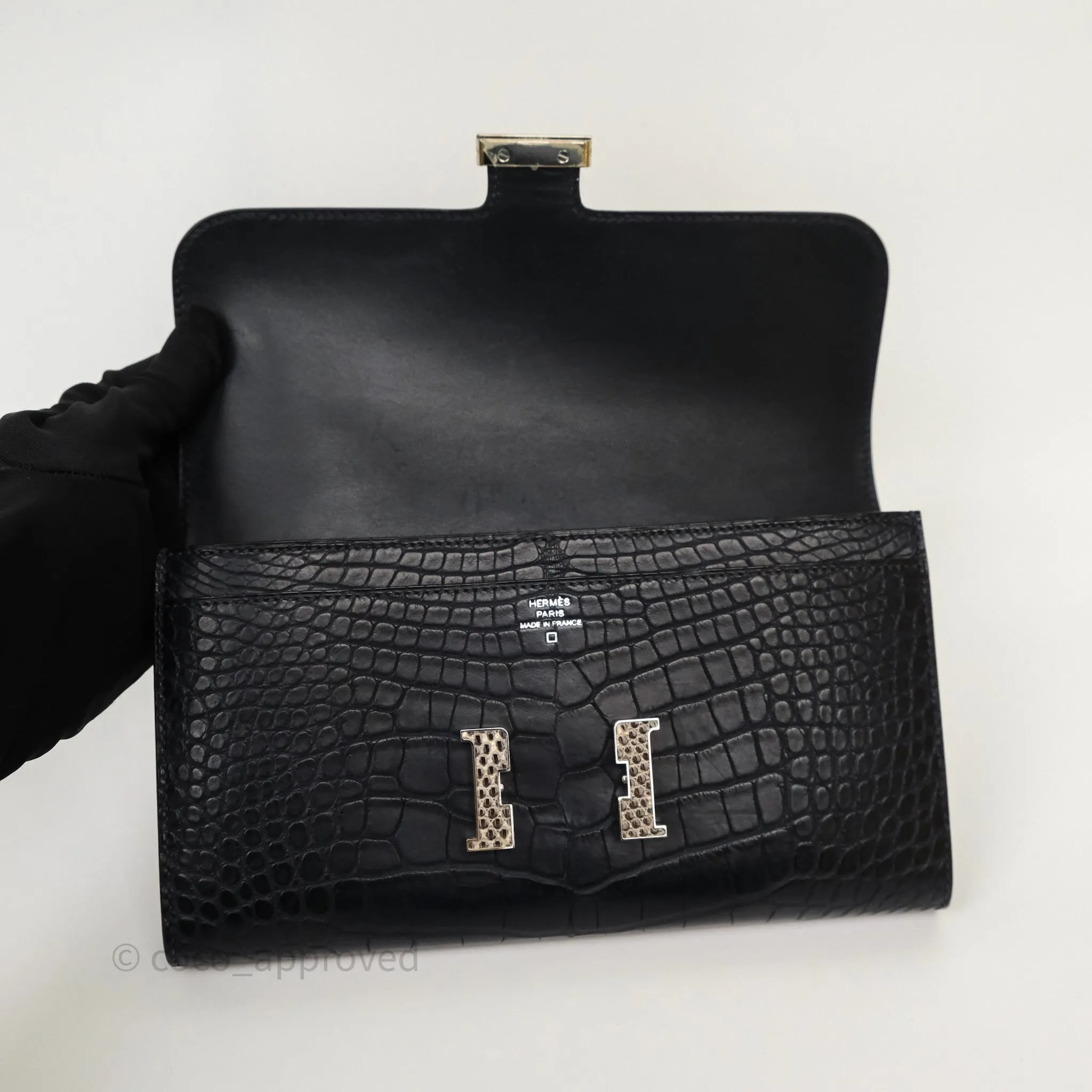 Hermes Constance Wallet Bleu Nuit 2Z Matte Alligator Ombre Lizard Buckle