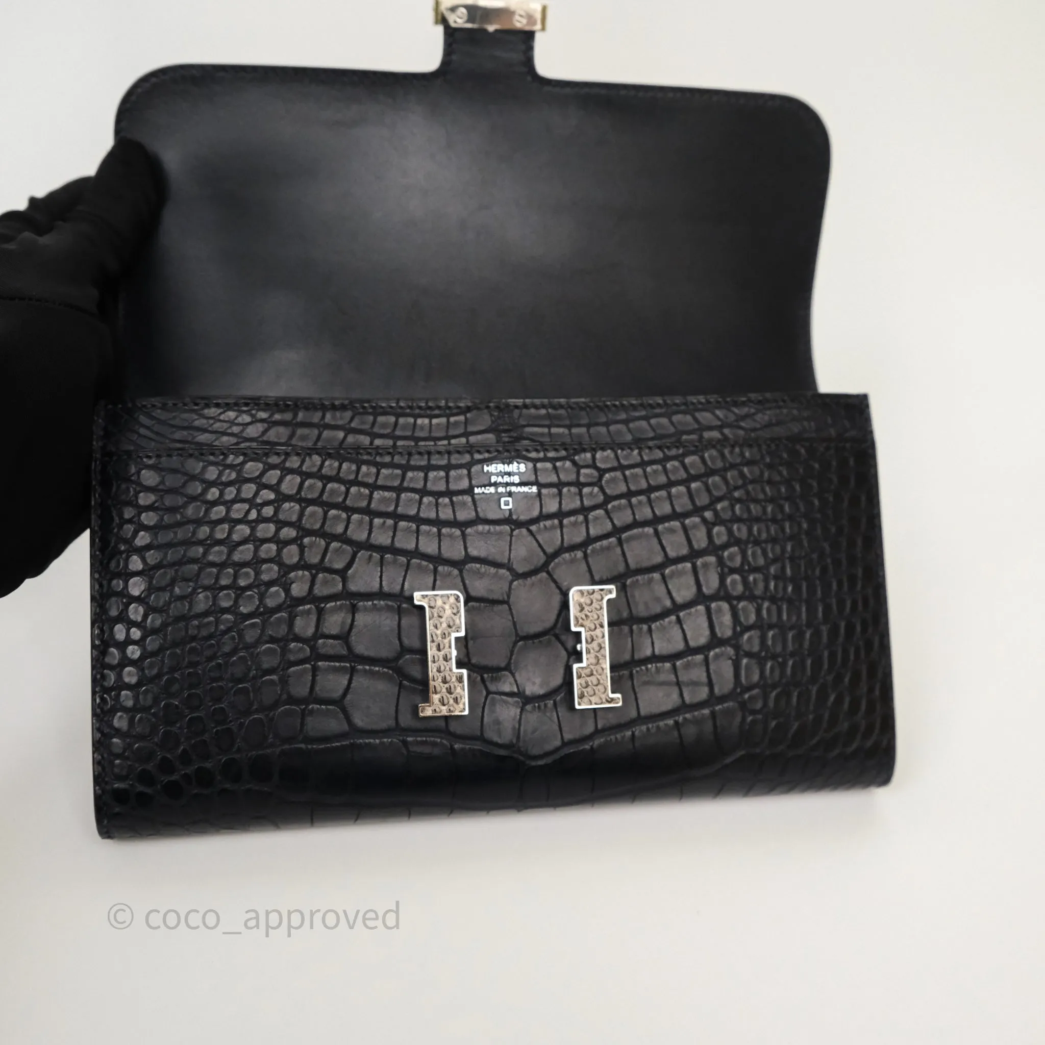Hermes Constance Wallet Bleu Nuit 2Z Matte Alligator Ombre Lizard Buckle
