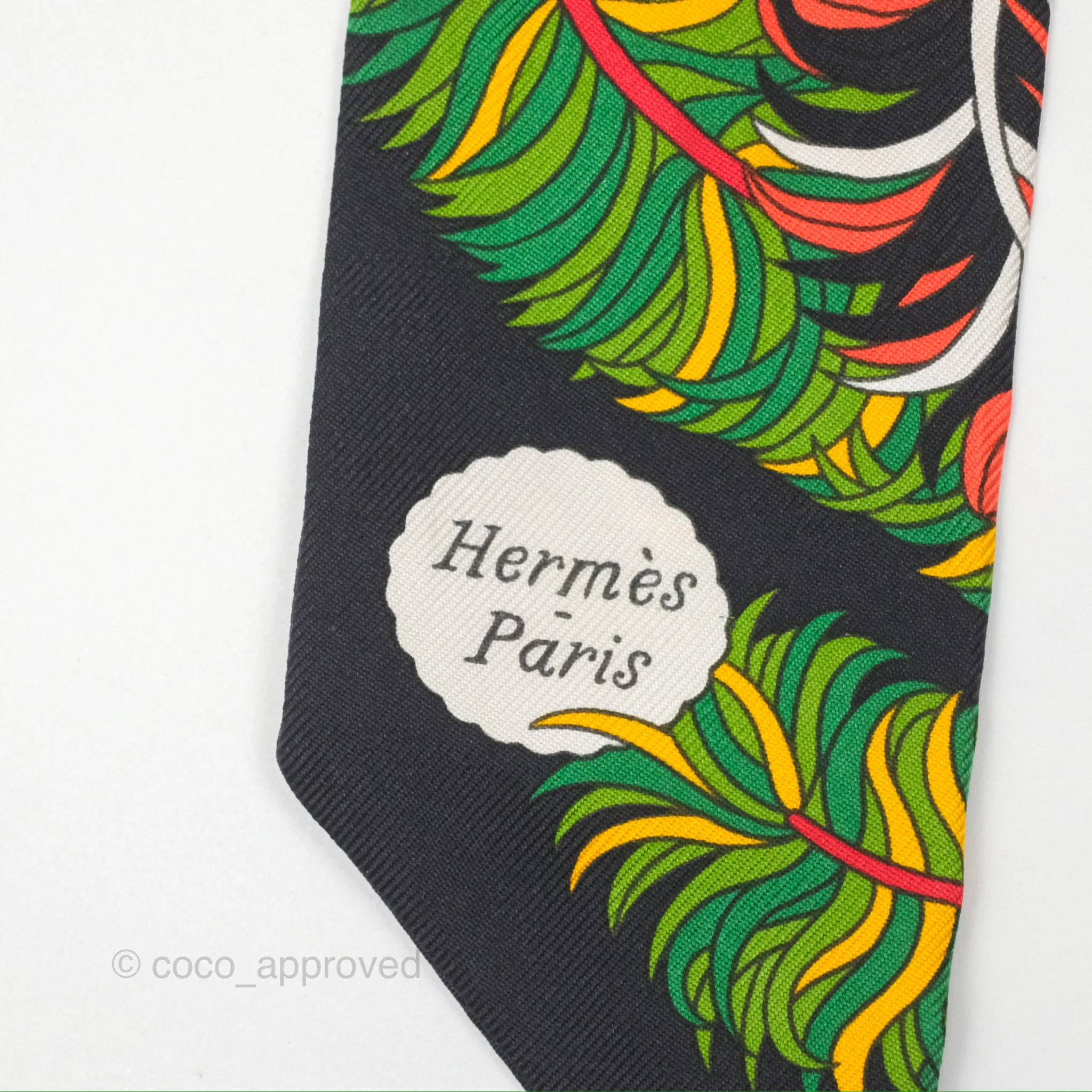 Hermes De l'Ombrelle Aux Duels Sticker Silk Twilly