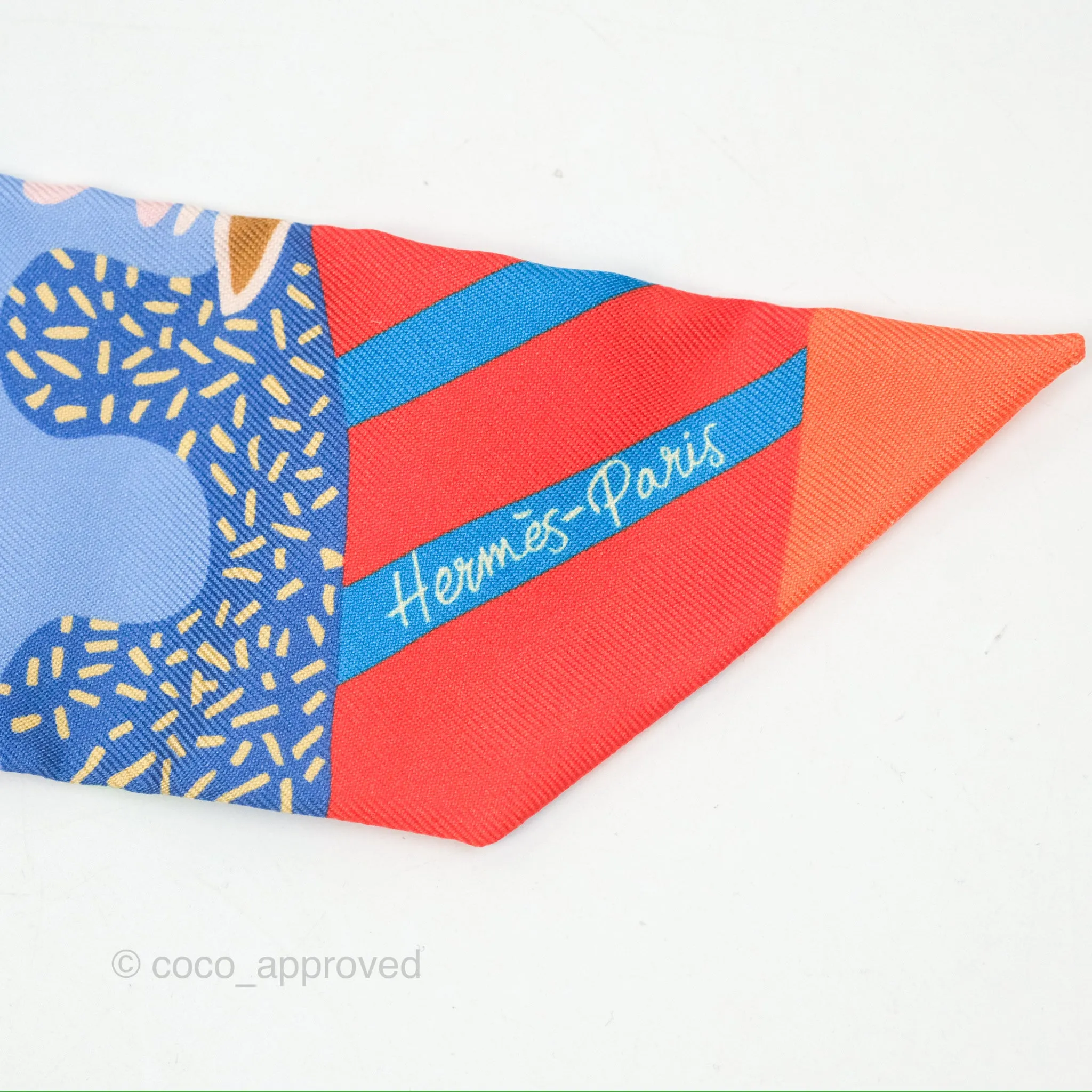 Hermes En Liberte ! Silk Twilly
