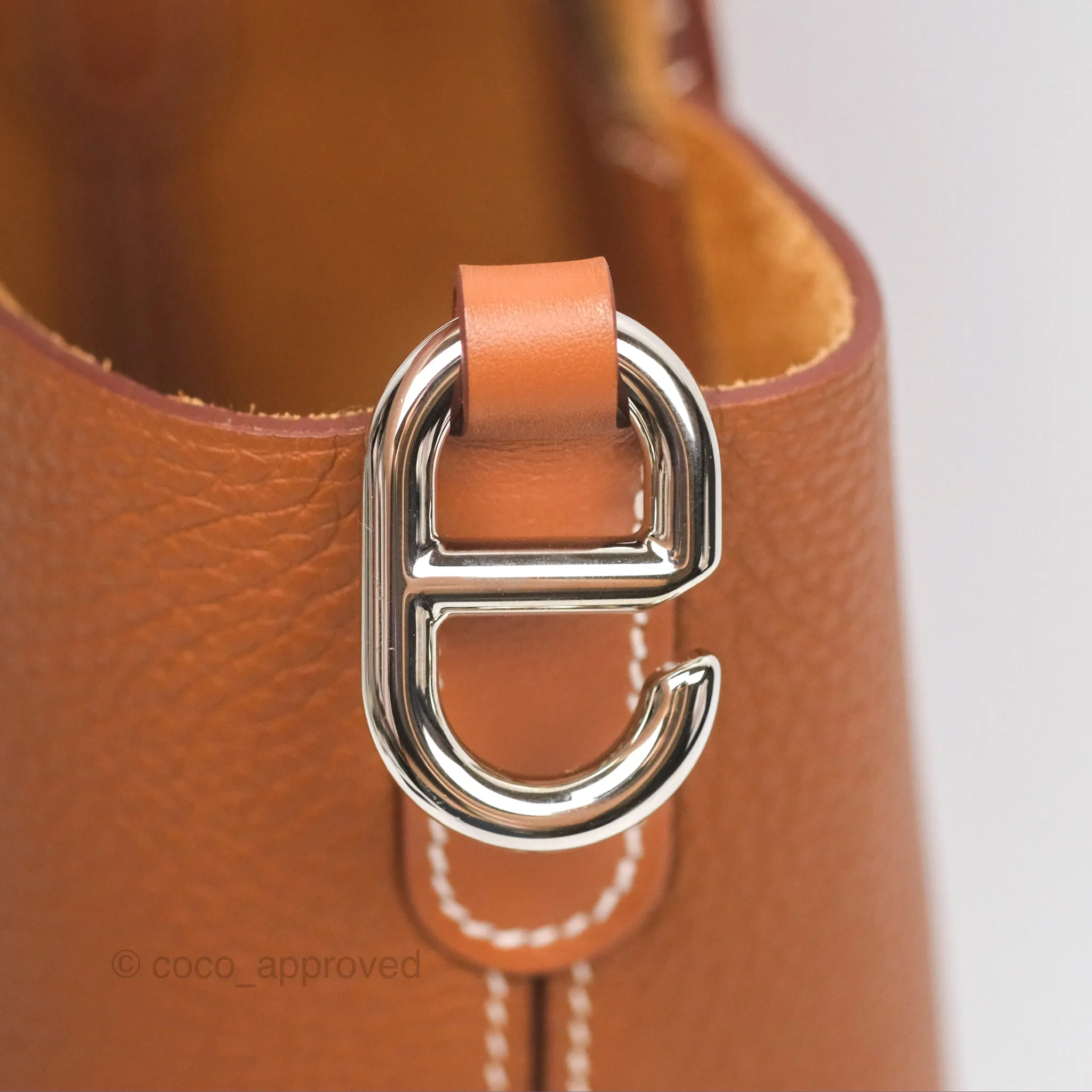 Hermes In-The-Loop 18 Gold Clemence Palladium Hardware