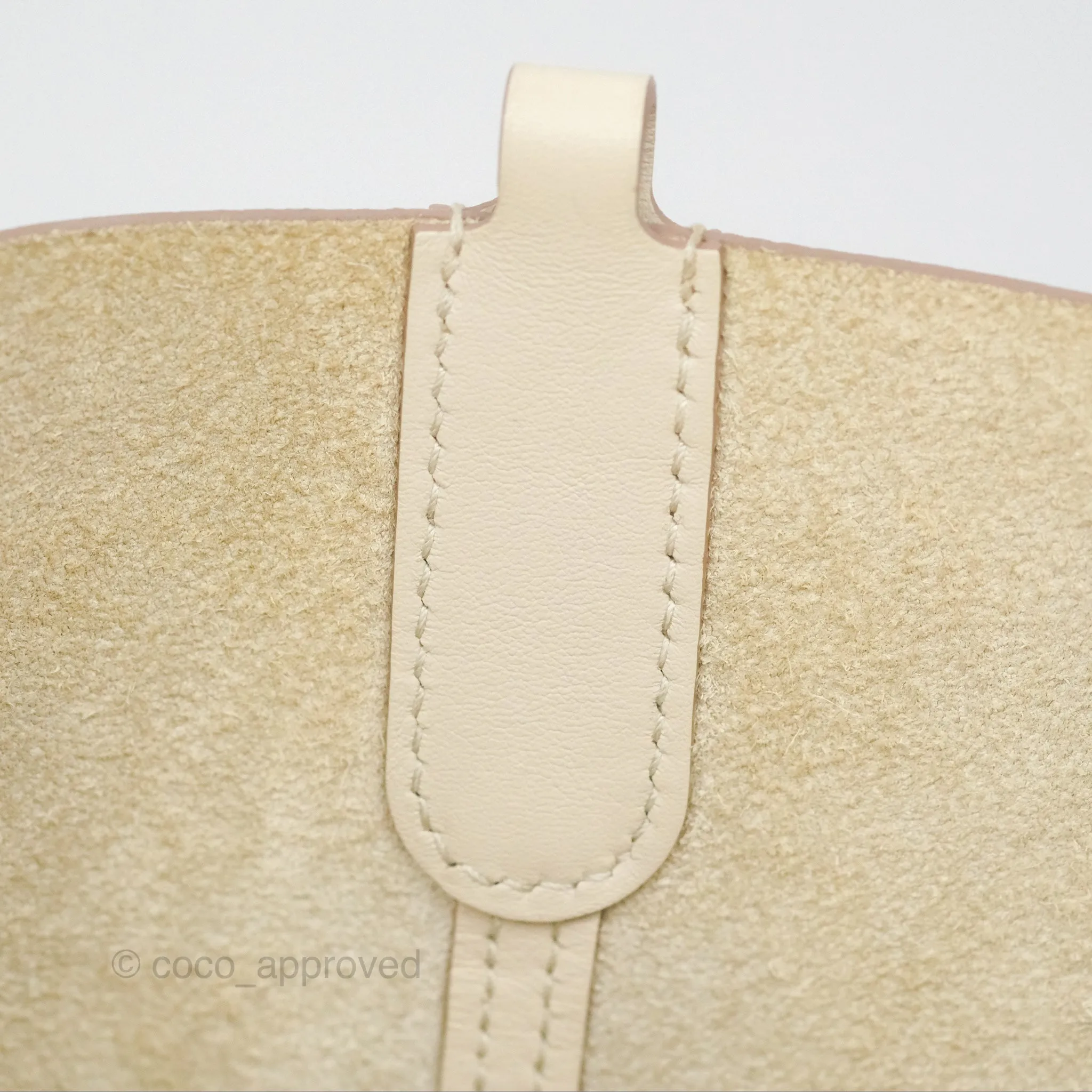 Hermes In-The-Loop 23 Beton Clemence Gold Hardware