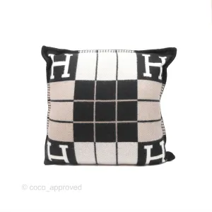 Hermes Small Avalon III Pillow cru Noir