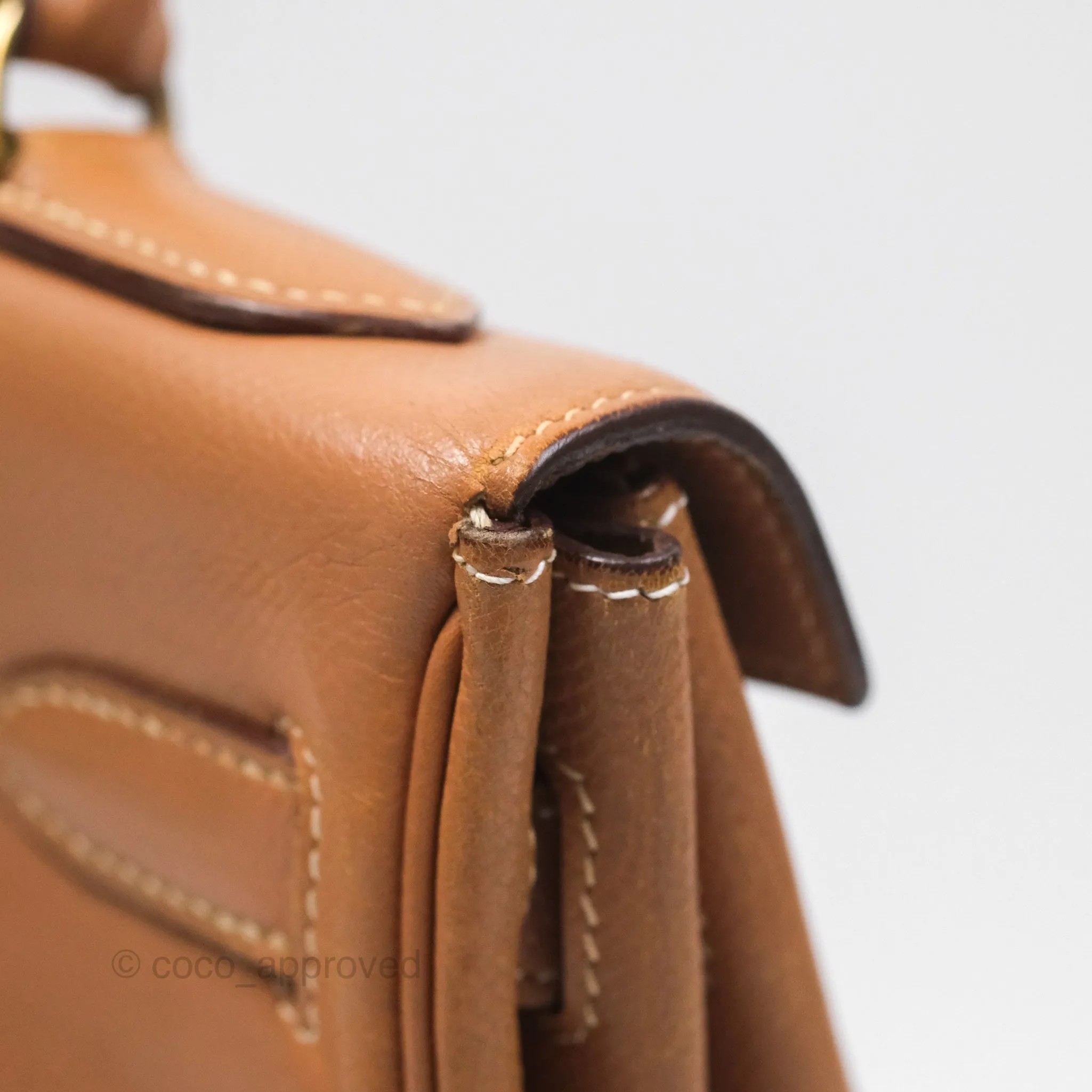 Hermes Vintage Kelly 32 Retourne Natural Gold Hardware