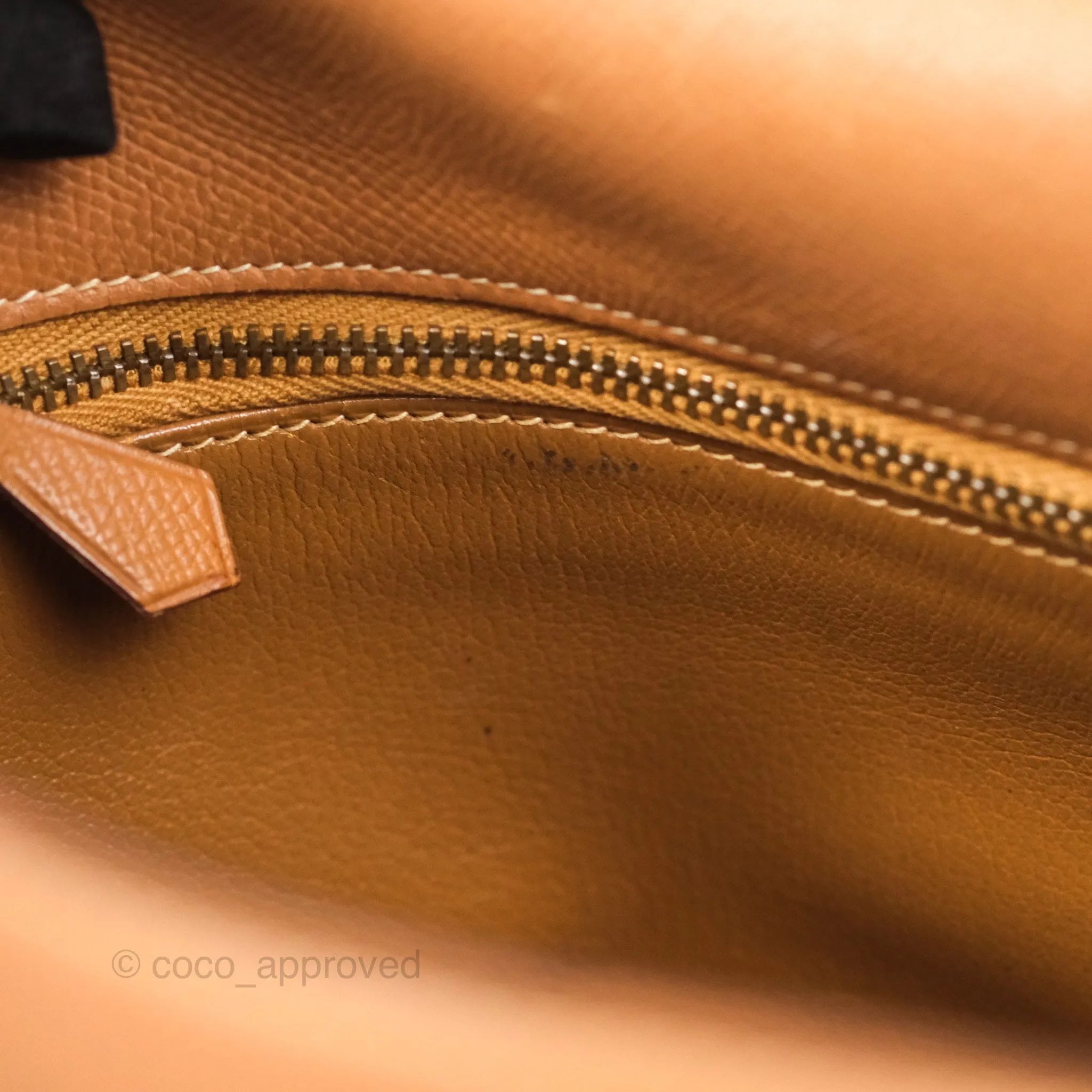 Hermes Vintage Kelly 32 Retourne Natural Gold Hardware