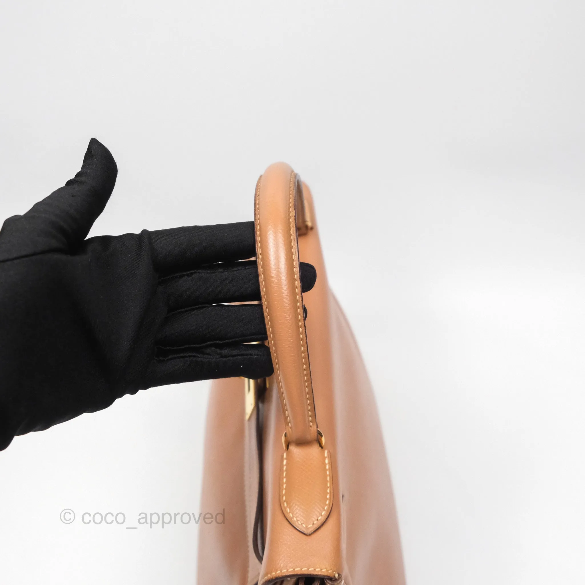 Hermes Vintage Kelly 32 Retourne Natural Gold Hardware