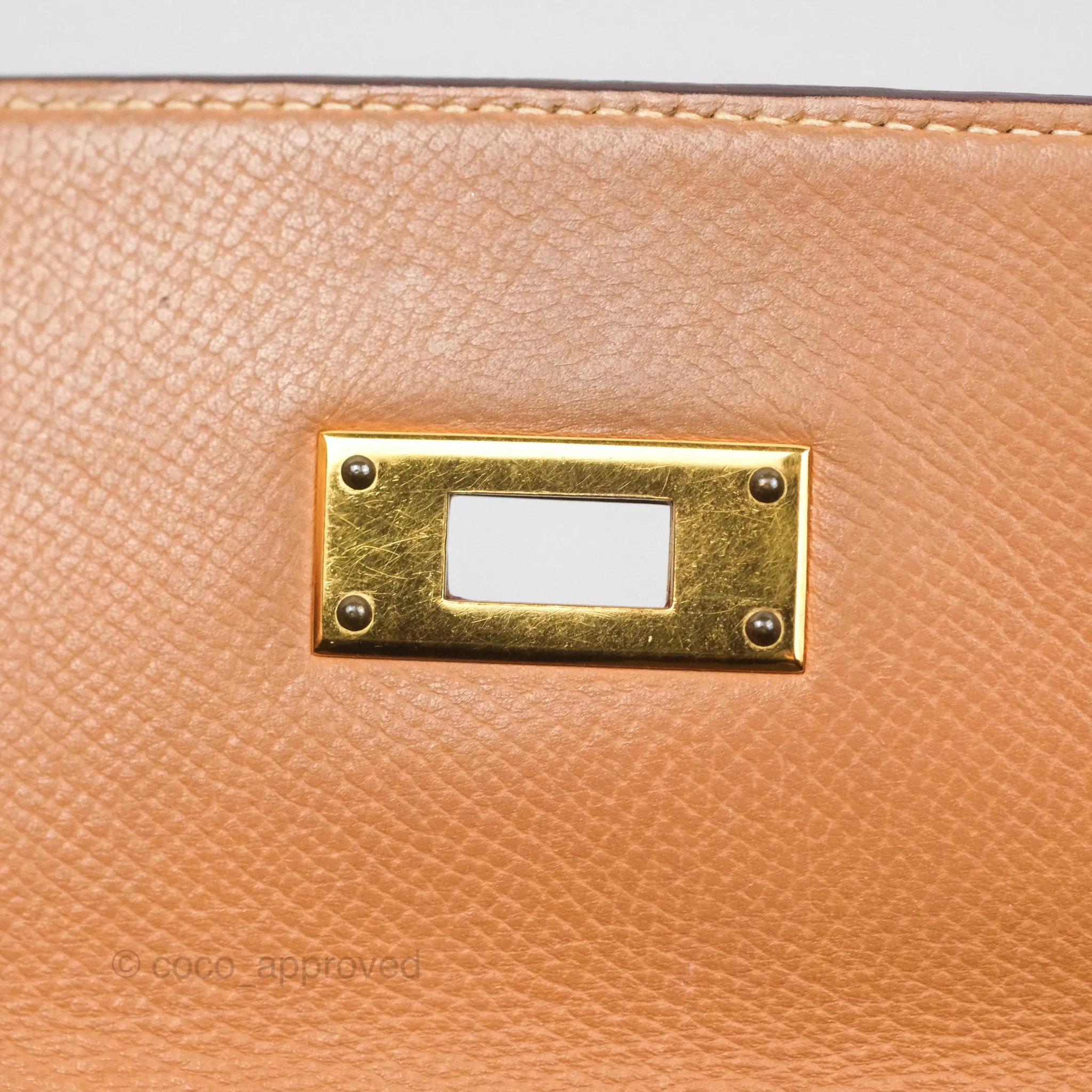Hermes Vintage Kelly 32 Retourne Natural Gold Hardware