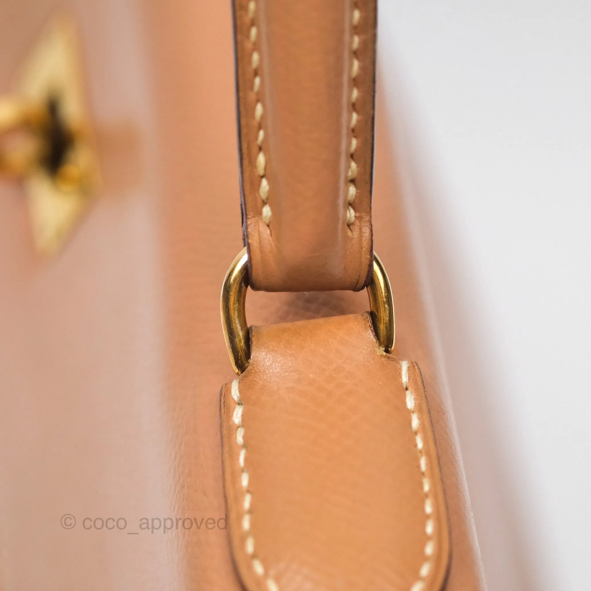 Hermes Vintage Kelly 32 Retourne Natural Gold Hardware