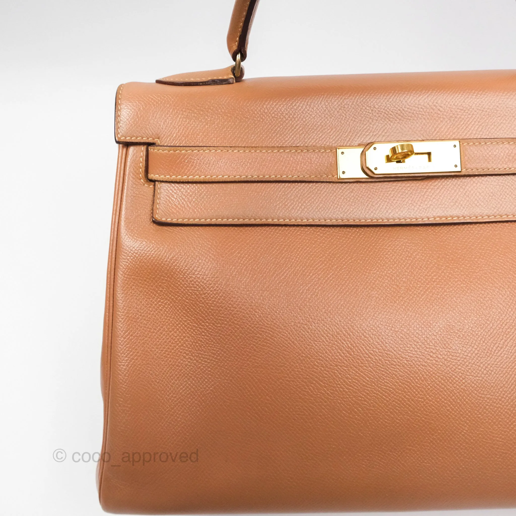 Hermes Vintage Kelly 32 Retourne Natural Gold Hardware