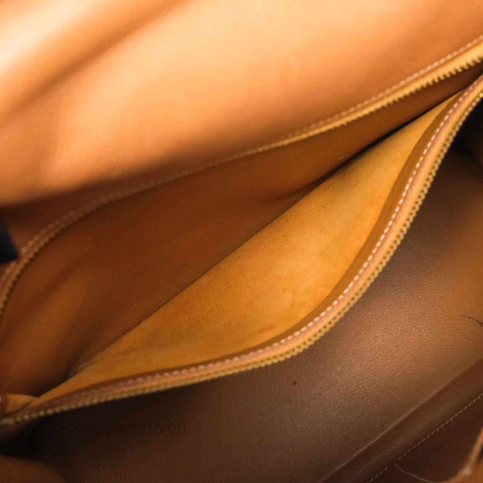 Hermes Vintage Kelly 32 Retourne Natural Gold Hardware