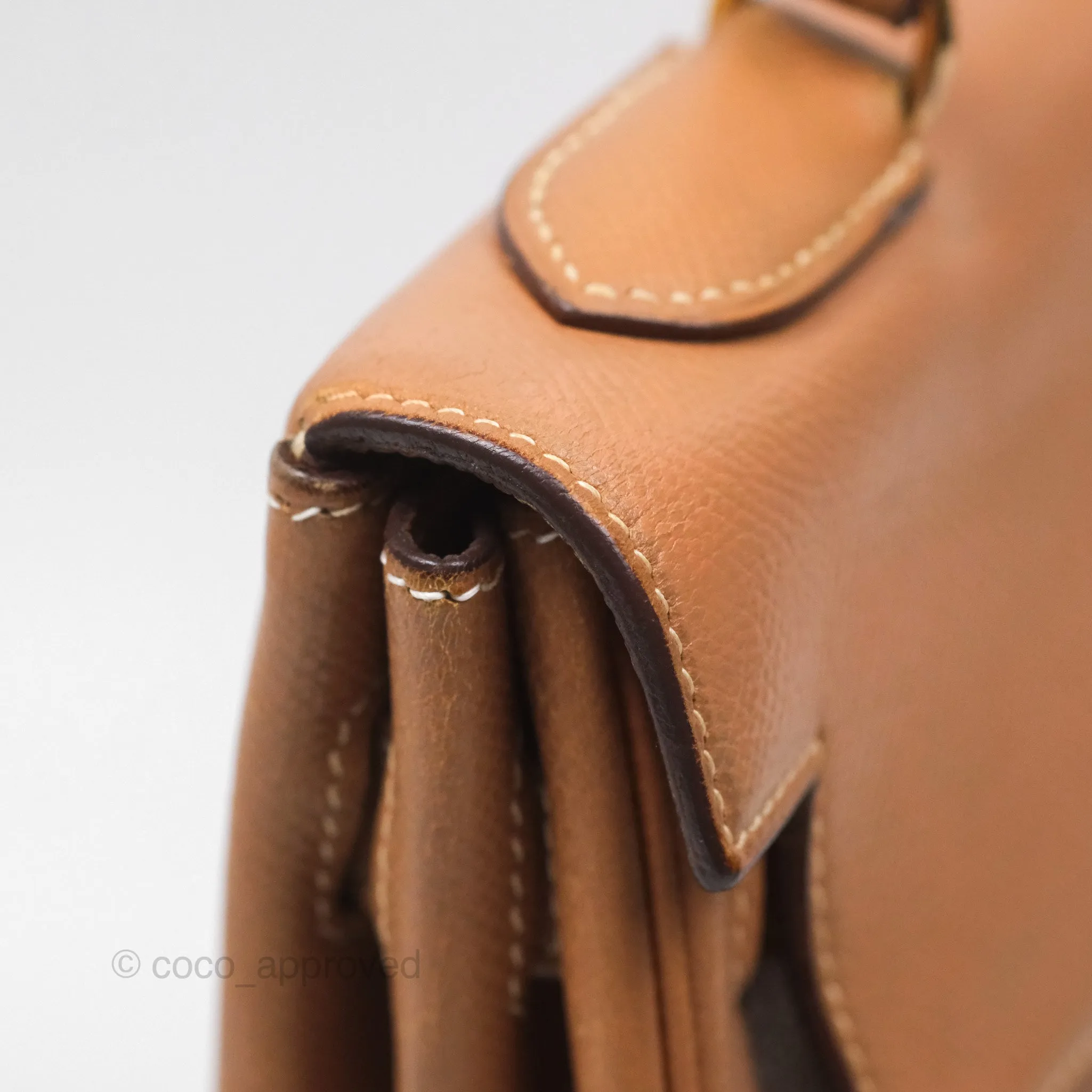 Hermes Vintage Kelly 32 Retourne Natural Gold Hardware
