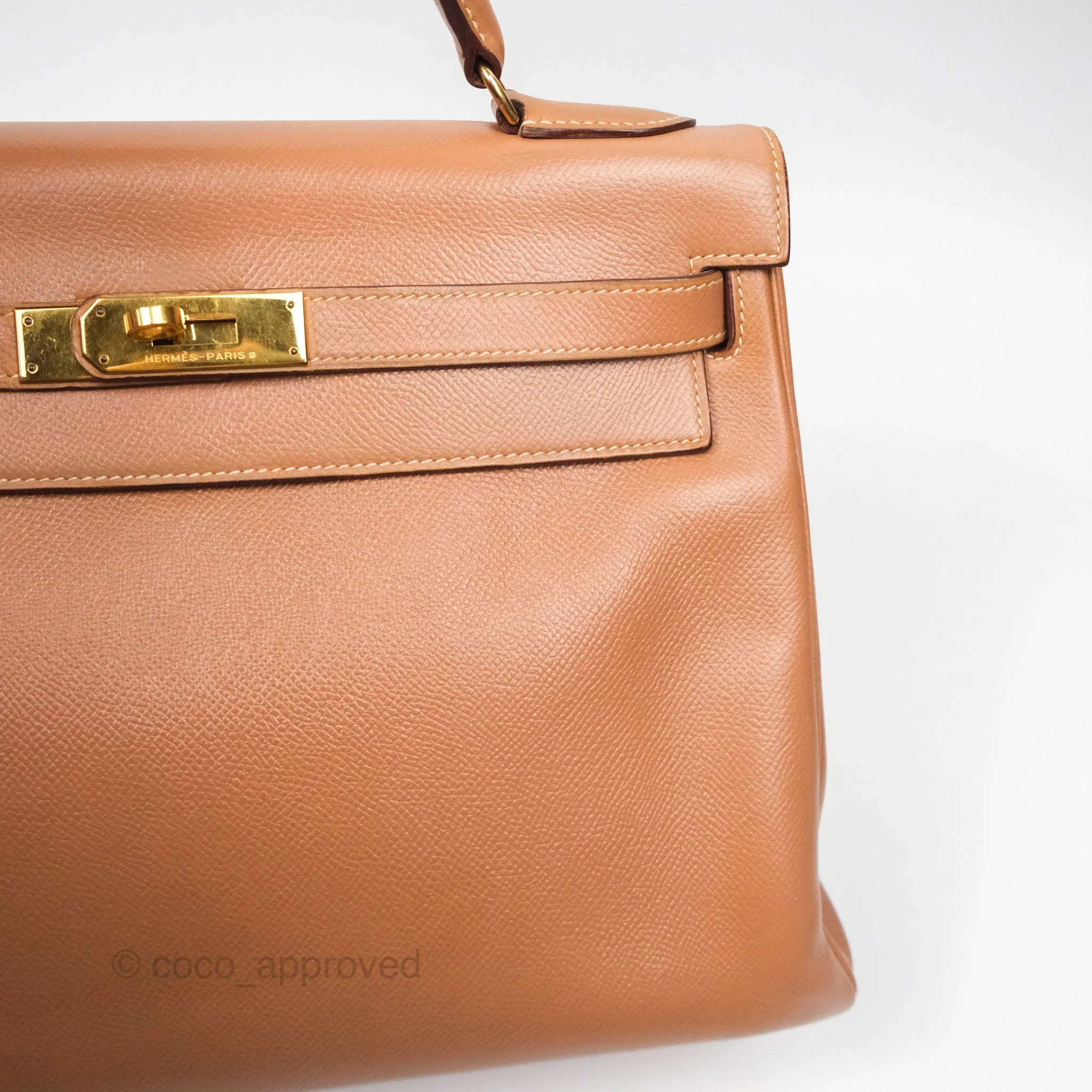 Hermes Vintage Kelly 32 Retourne Natural Gold Hardware
